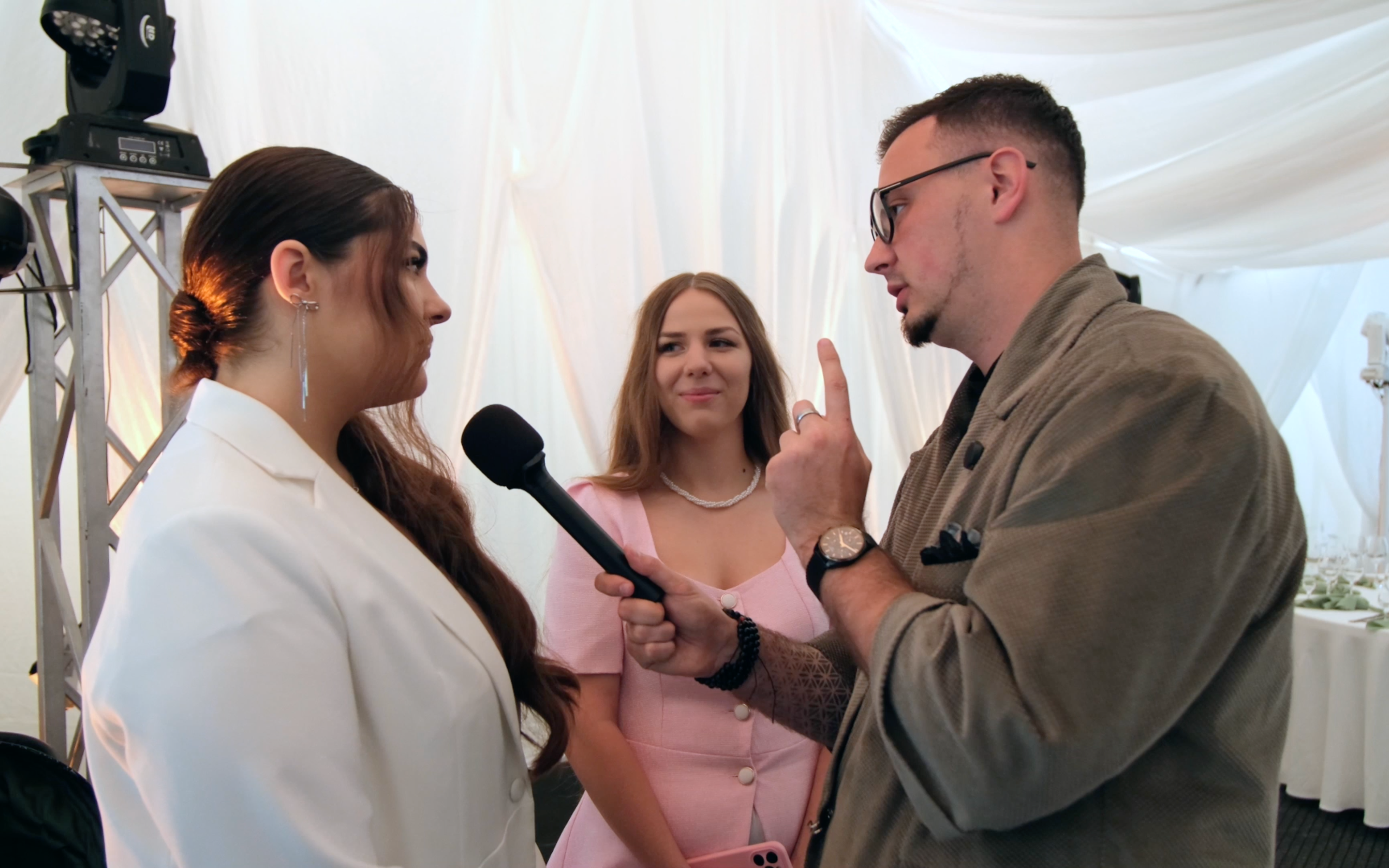 Свадебное SDE интервью в Ива Парк. Репортажный видеограф Илья Сухоносиик
