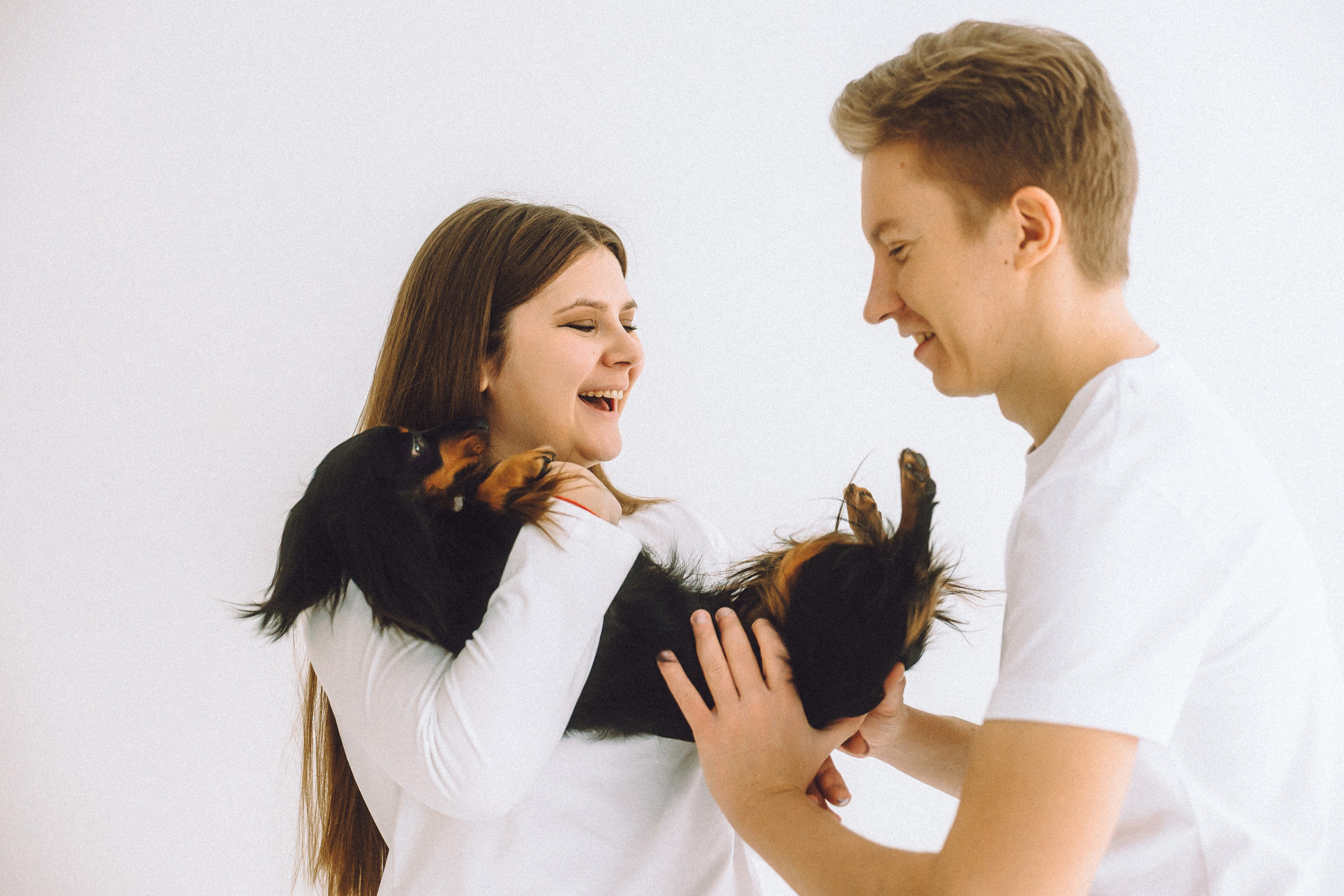 Натали, Свят и Эни