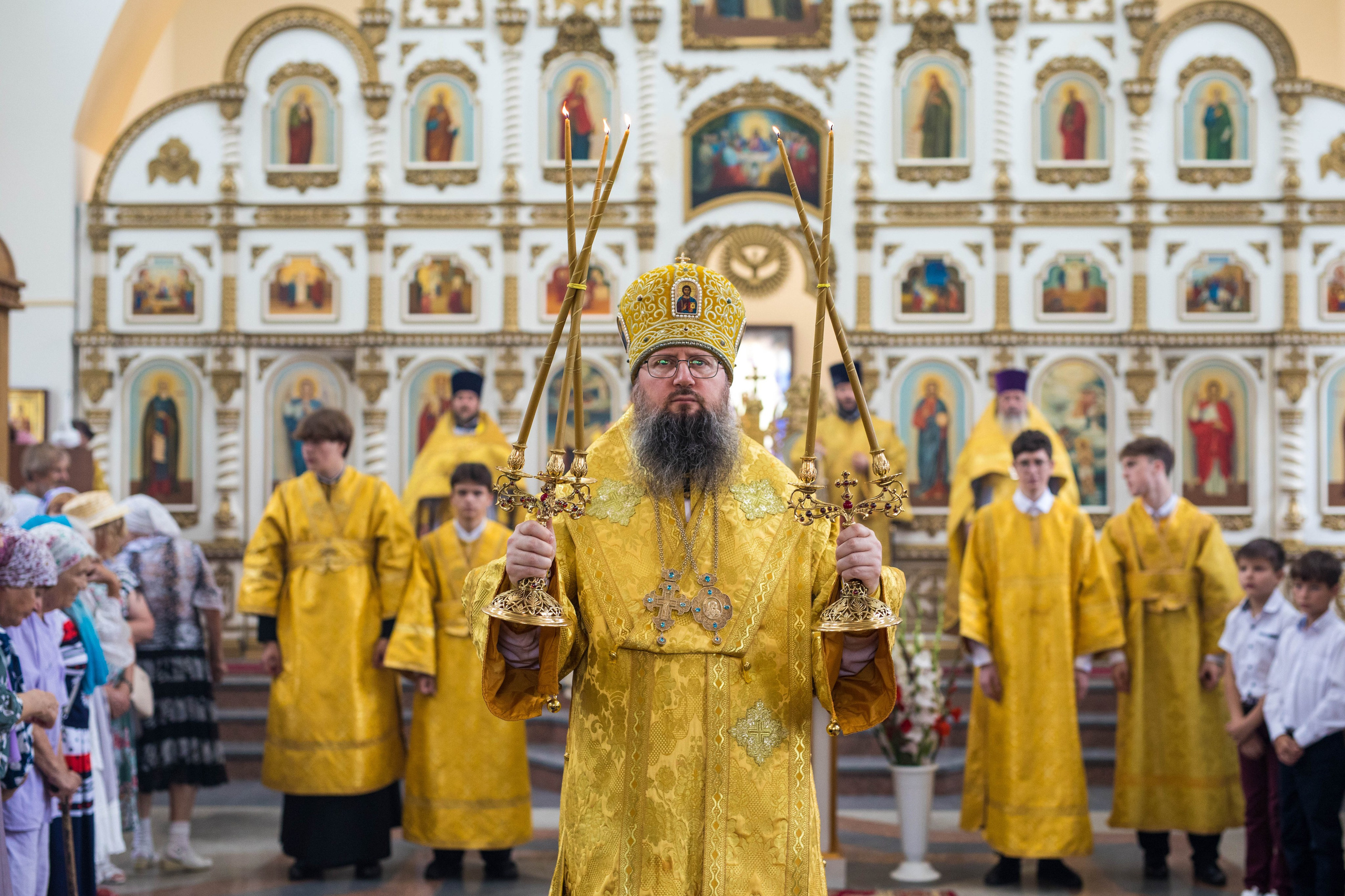 Владыка Павел в г. Артём. Репортажный фотограф в Москве Иван Кулак