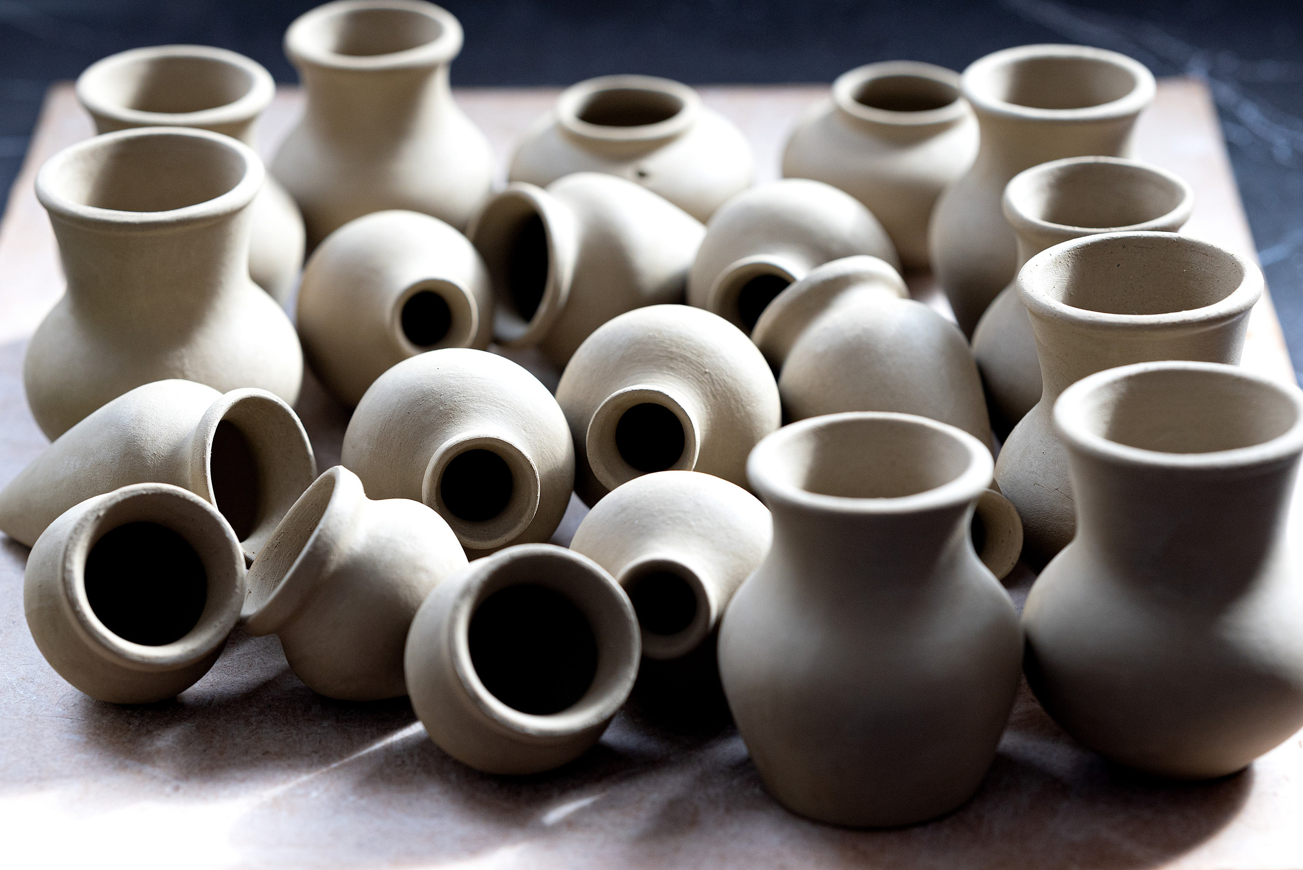 керамика , каталожная съемка, рекламное фото, ремесло в фокусе