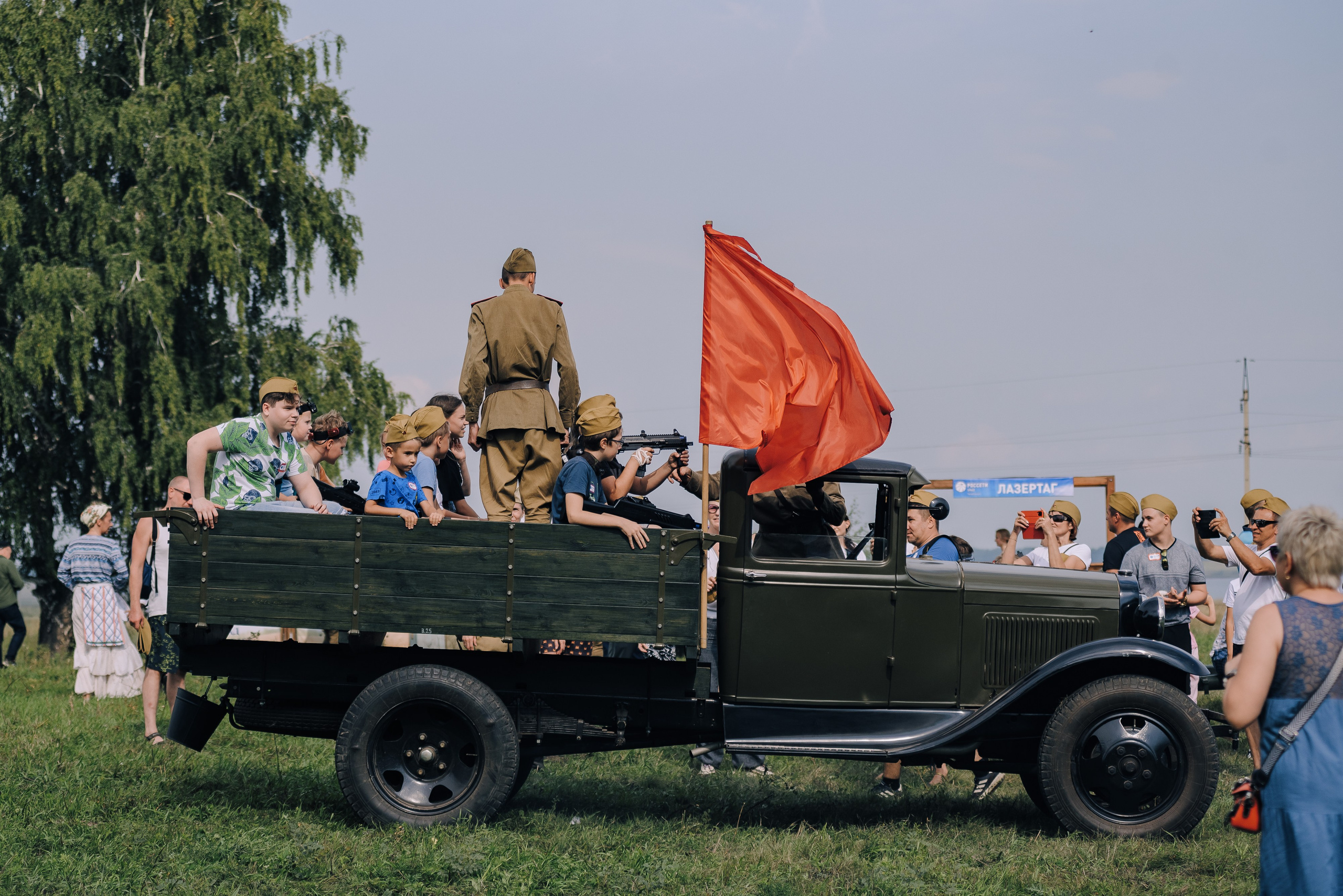 НАЗАД В БУДУЩЕЕ. РОССЕТИ. Репортажный фотограф Зуев Роман г. Челябинск