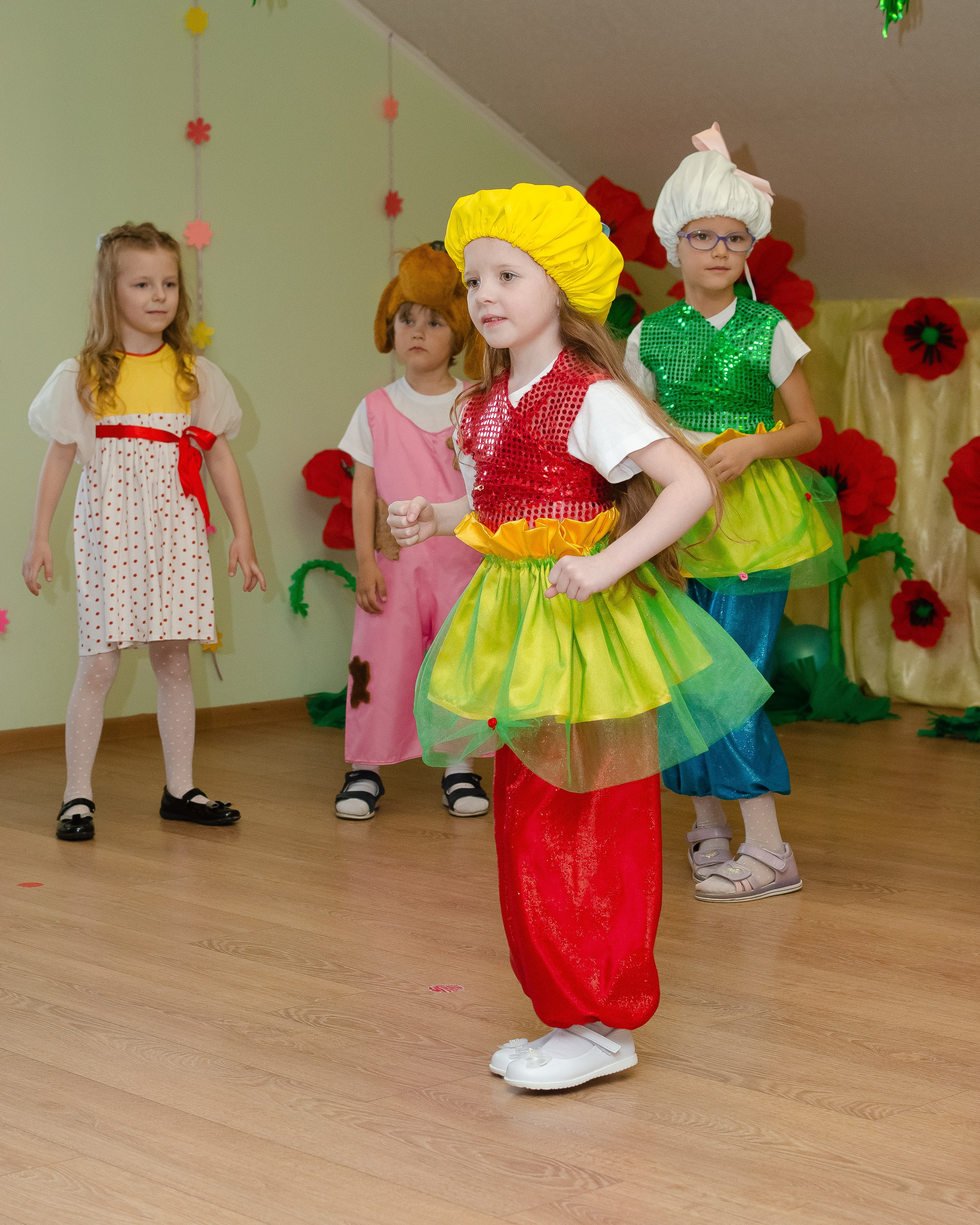 Выпускной утренник 2023. Семейный фотограф на выписку из роддома и крещение Минск Настя Гришук