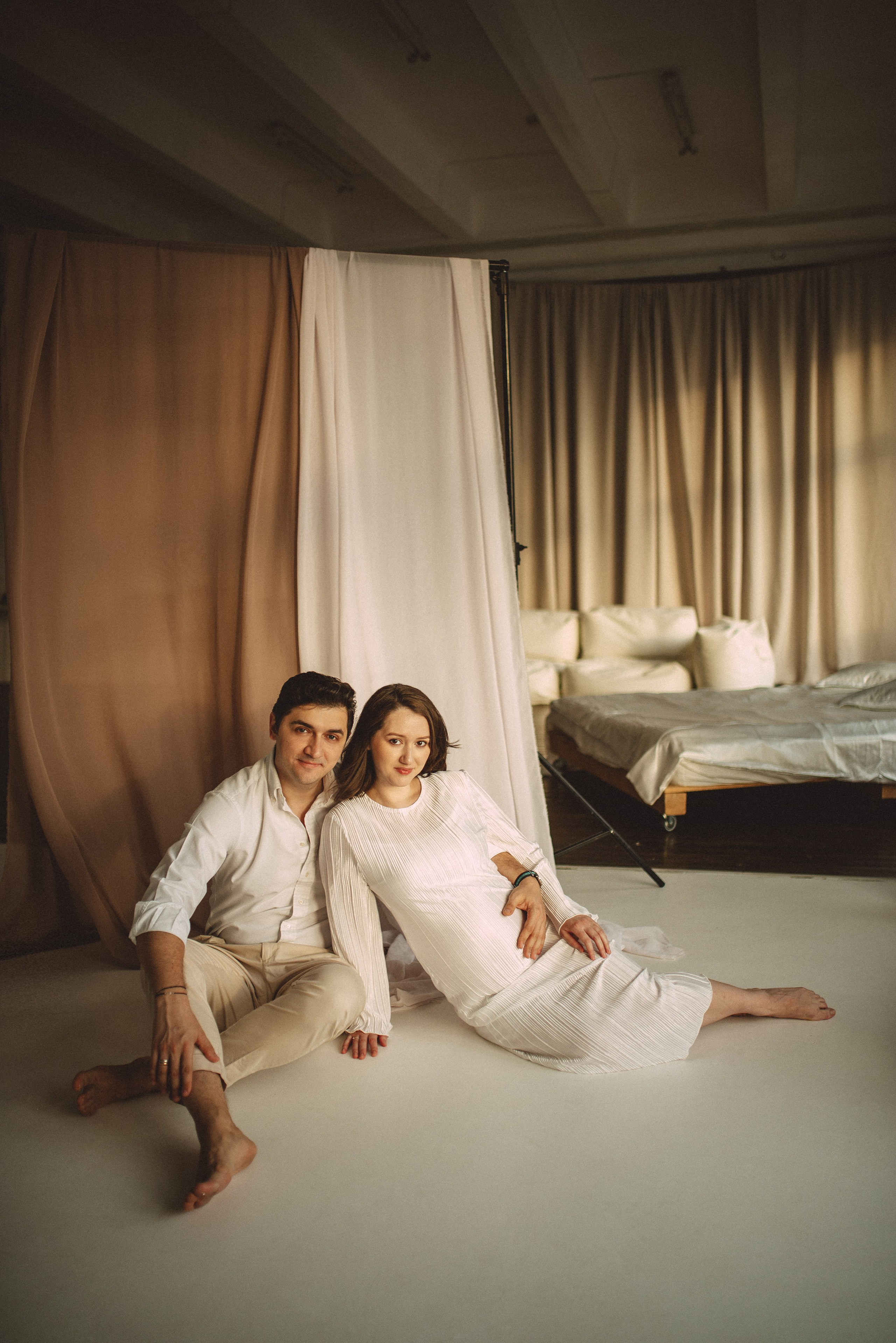 Фотосессия беременности в фотостудии. Семейная фотосессия Бутово Москва фотограф Алина Морщагина