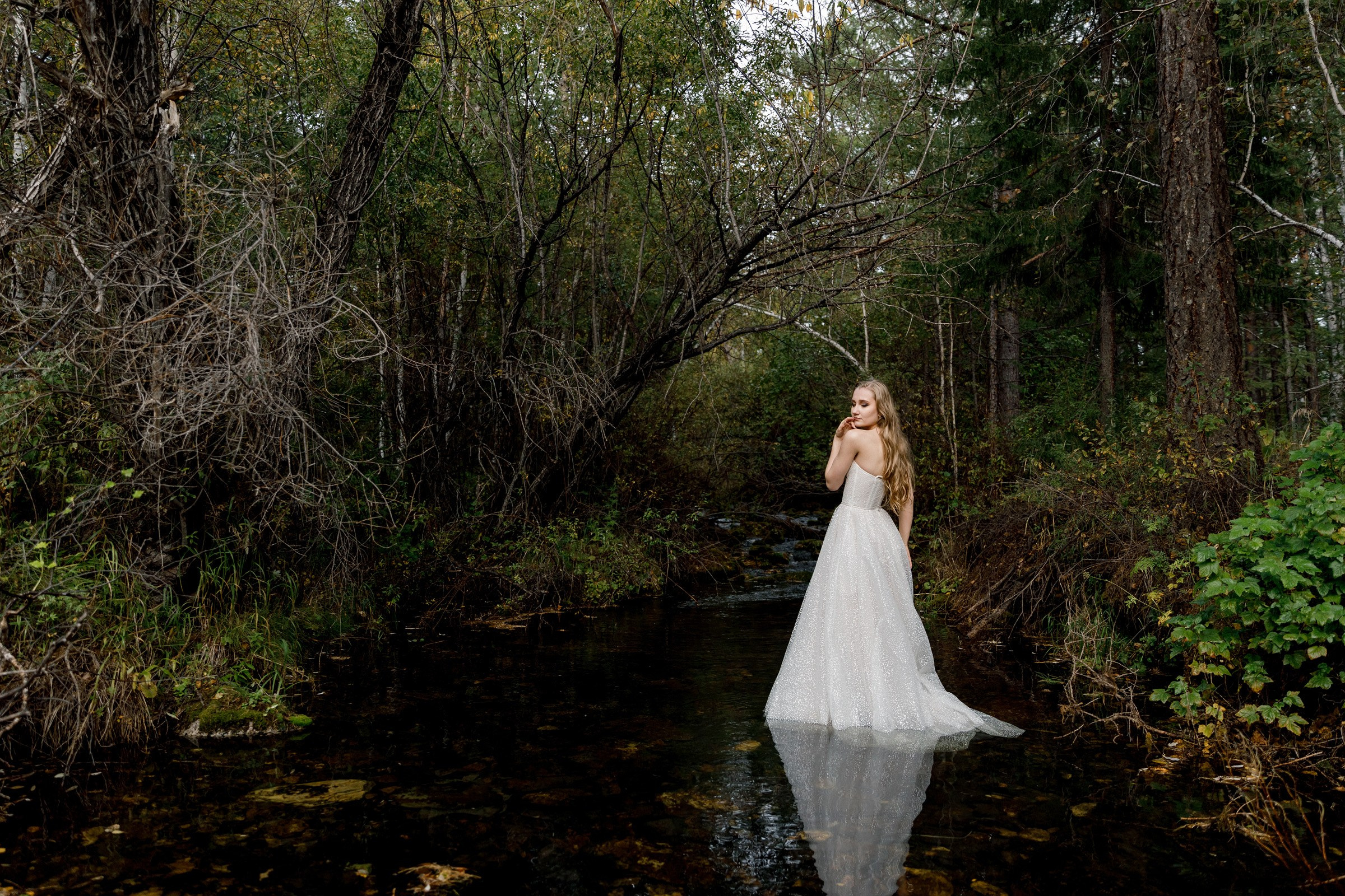 Полина и Женя. Лес, кожанки и 2 дня кайфа. Свадебный фотограф в Иркутске Сапаров Александр