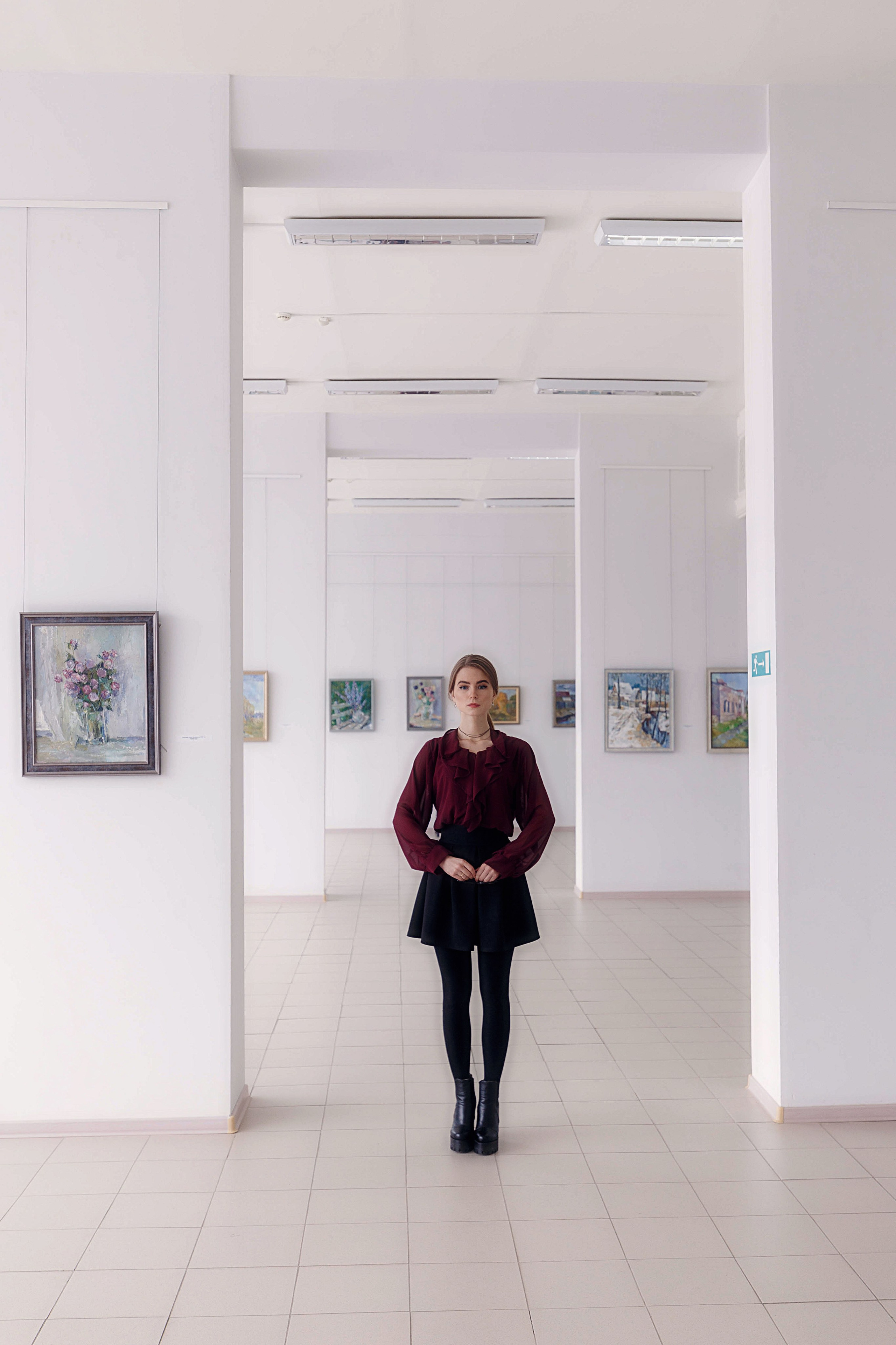 Фотосессия с Машей в Чувашском художественном музее. Портретный и репортажный фотограф в Чебоксарах Андриян Чаркин