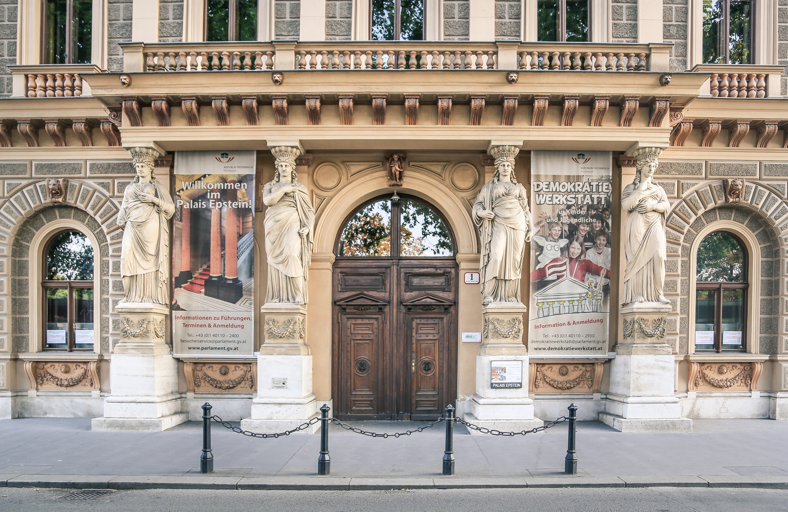 Австрия: венская архитектура и городская скульптура. Дарья Письменюк / Darya Leitstern — фотограф, музыкант, журналист, путешественник