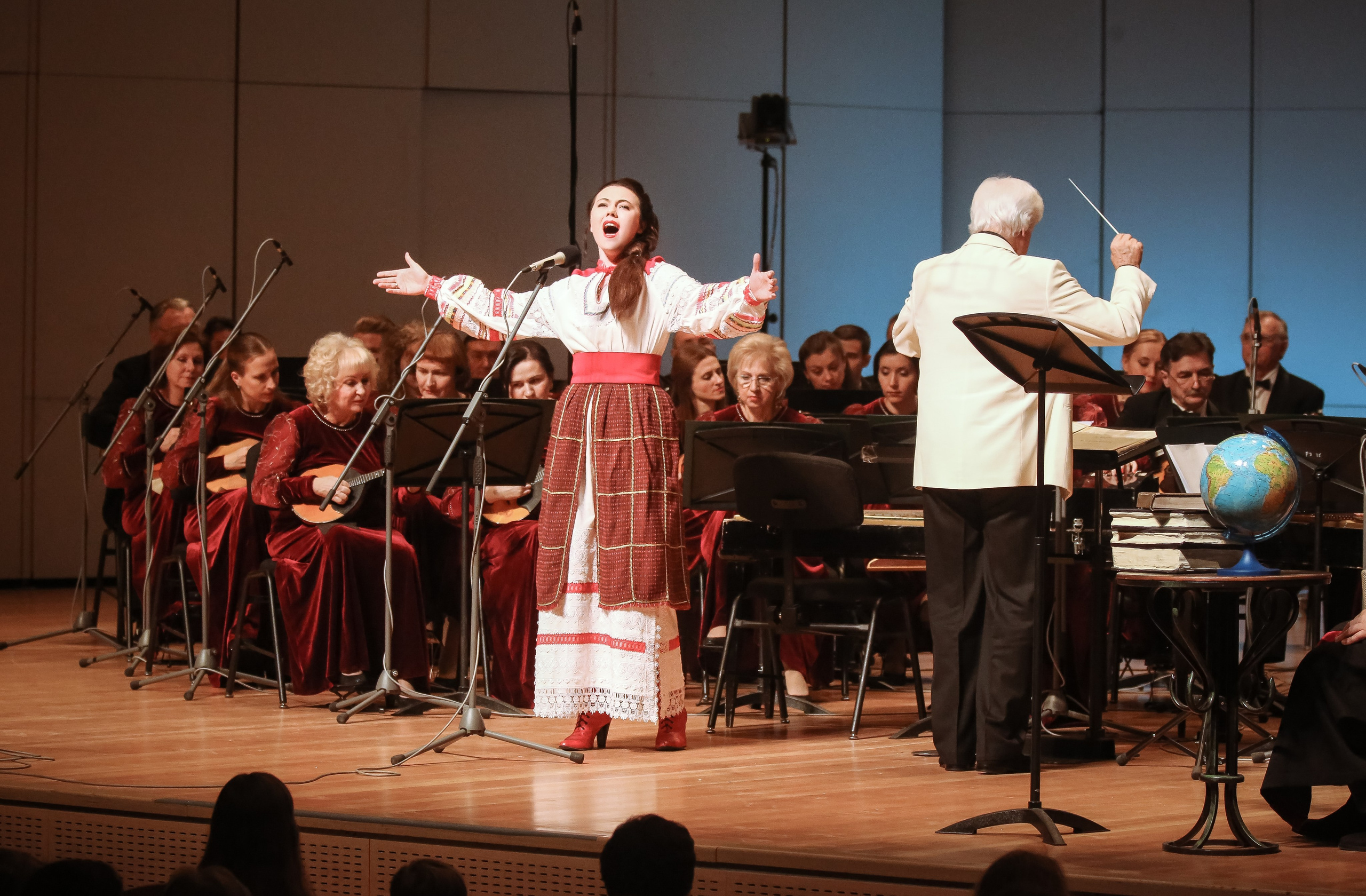 Концерт «Времена года». Дарья Письменюк / Darya Leitstern — фотограф, музыкант, журналист, путешественник