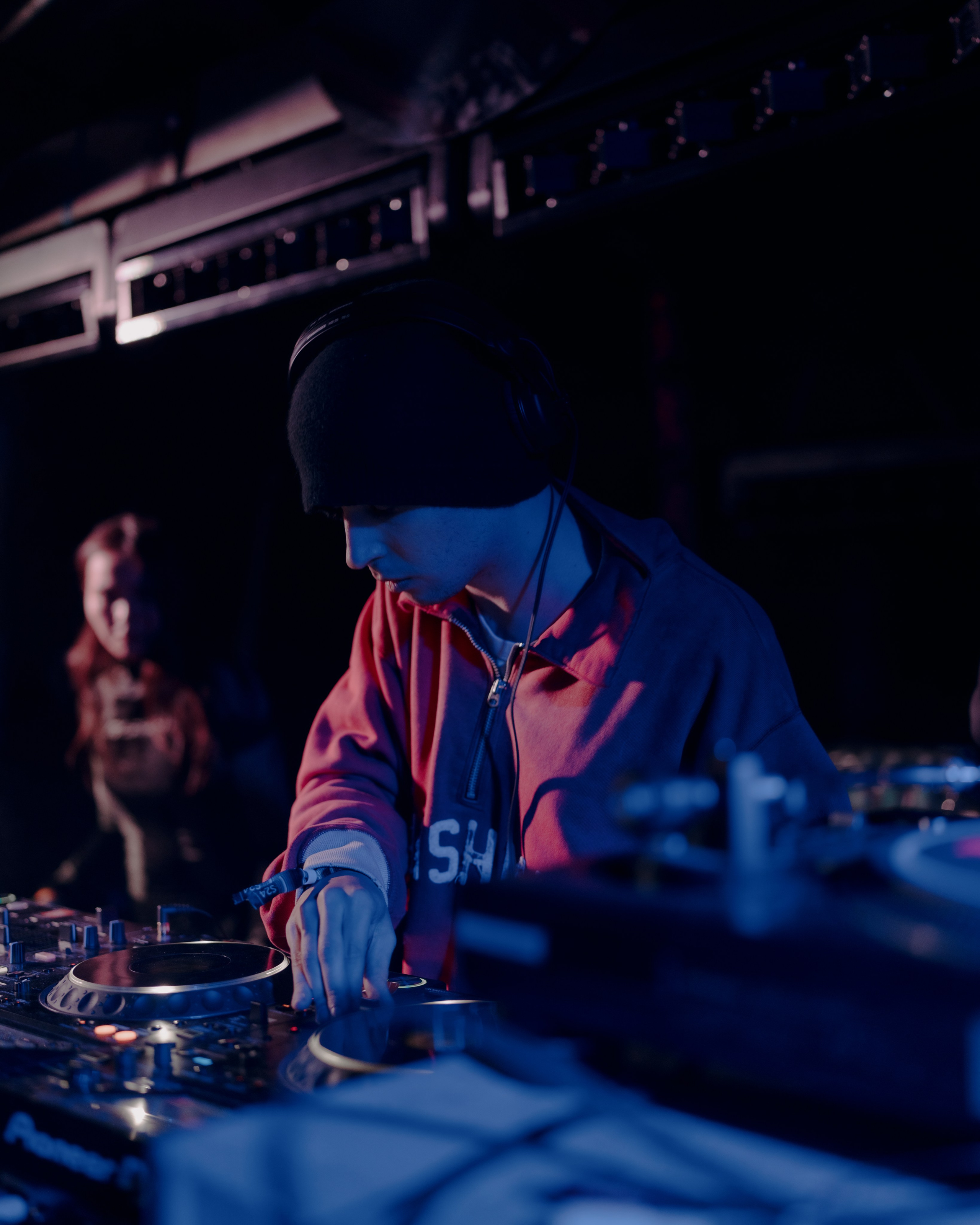 Signal 2024. @tomrus: Рустам Шагиморданов — фотограф