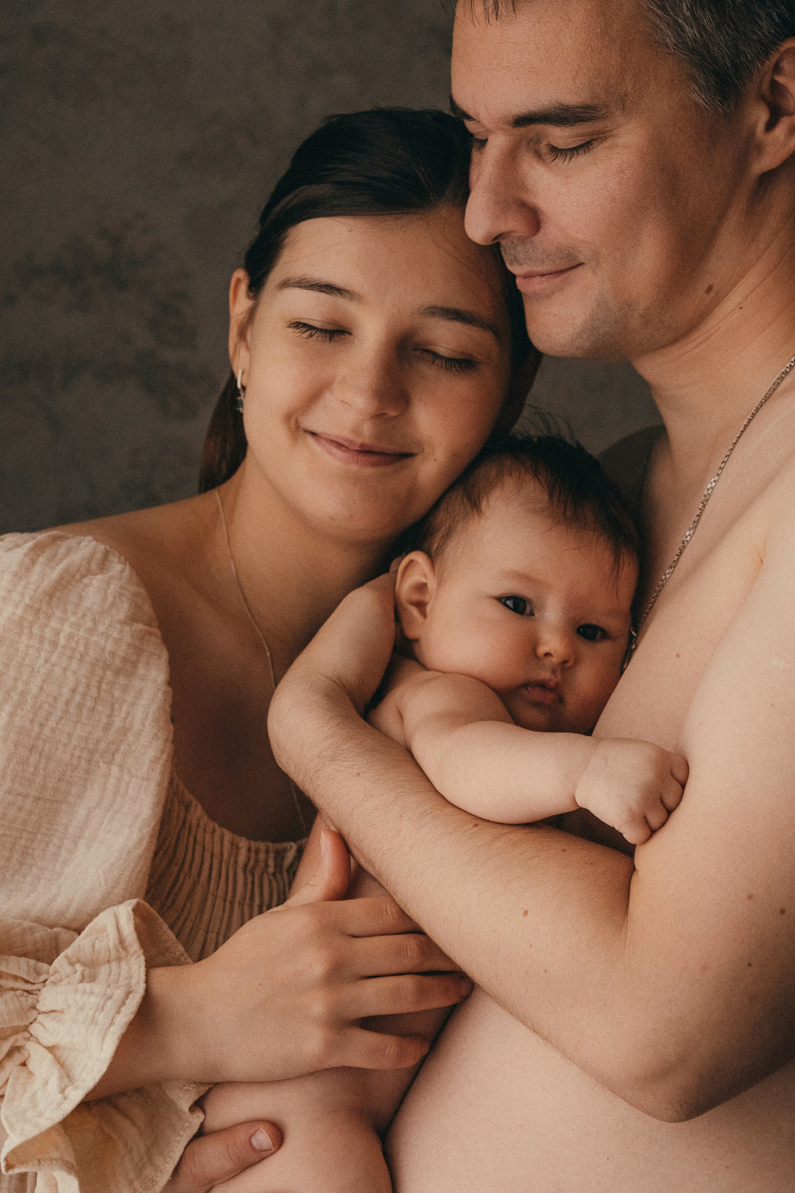 Виктор, Настя и Василиса. Семейный фотограф • Домашние съемки в Нижнем Новгороде