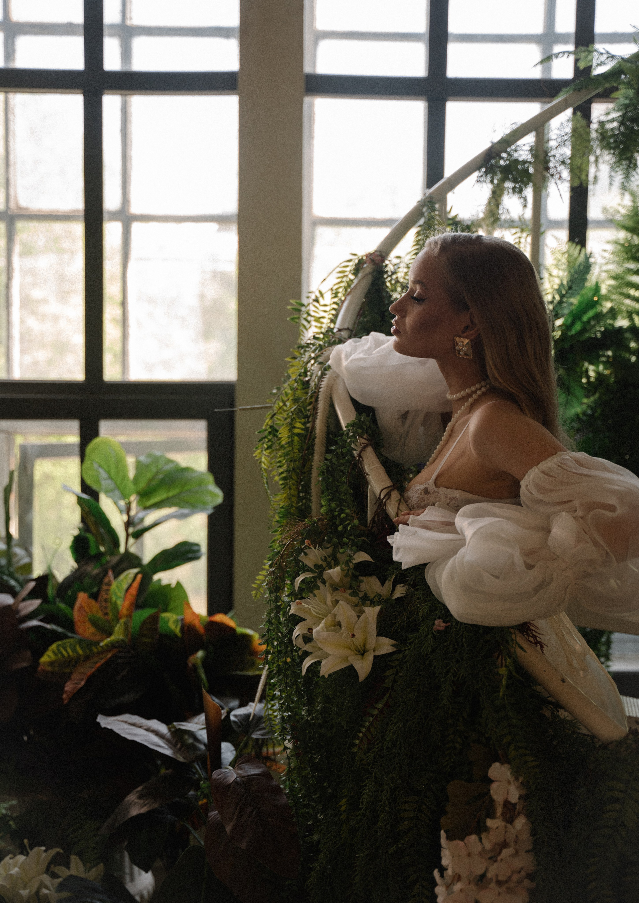 Невеста на пикнике в замке