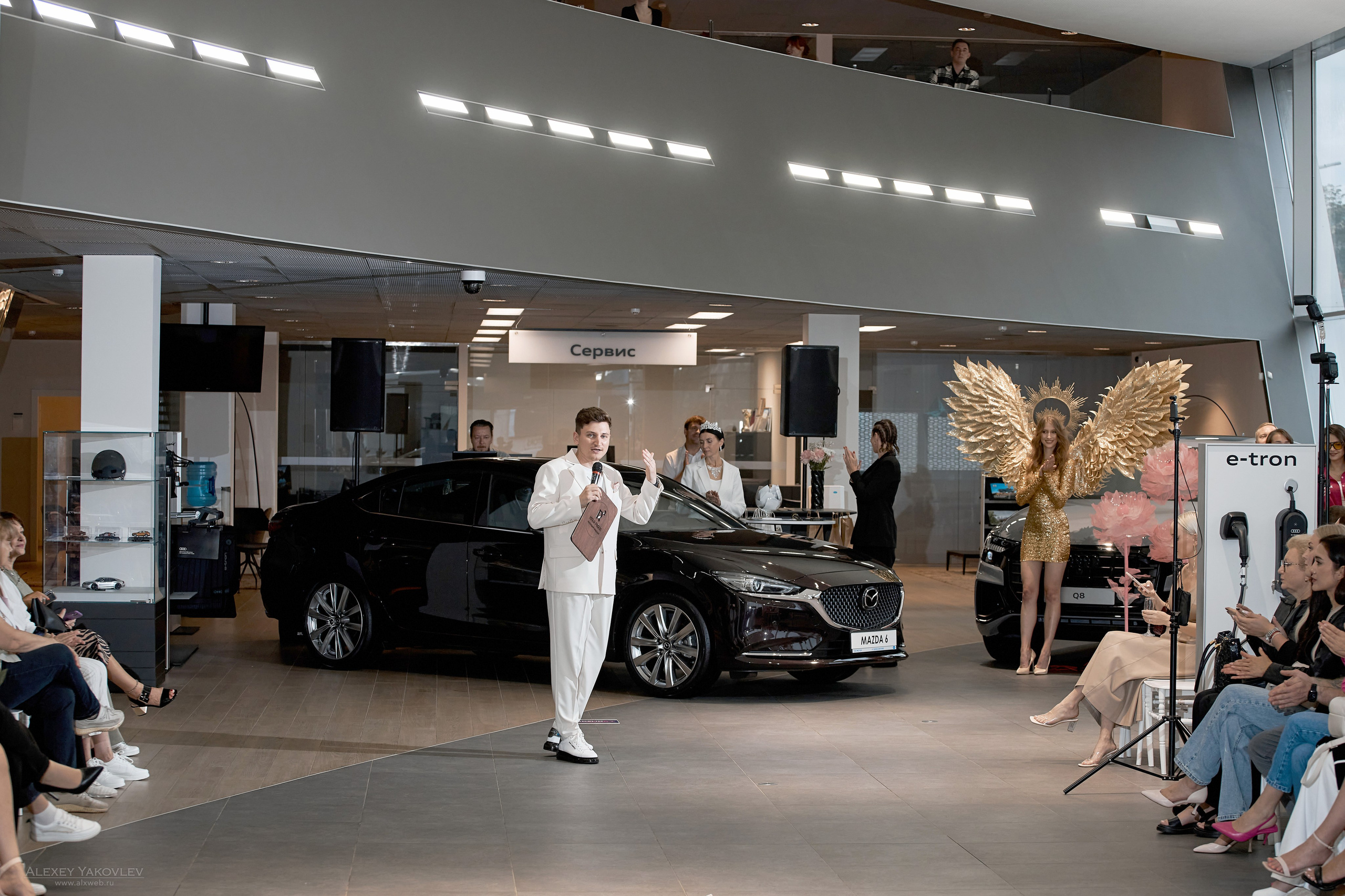 Модный показ PRE-FALL модельной школы Modeling+. Фотограф Алексей Яковлев