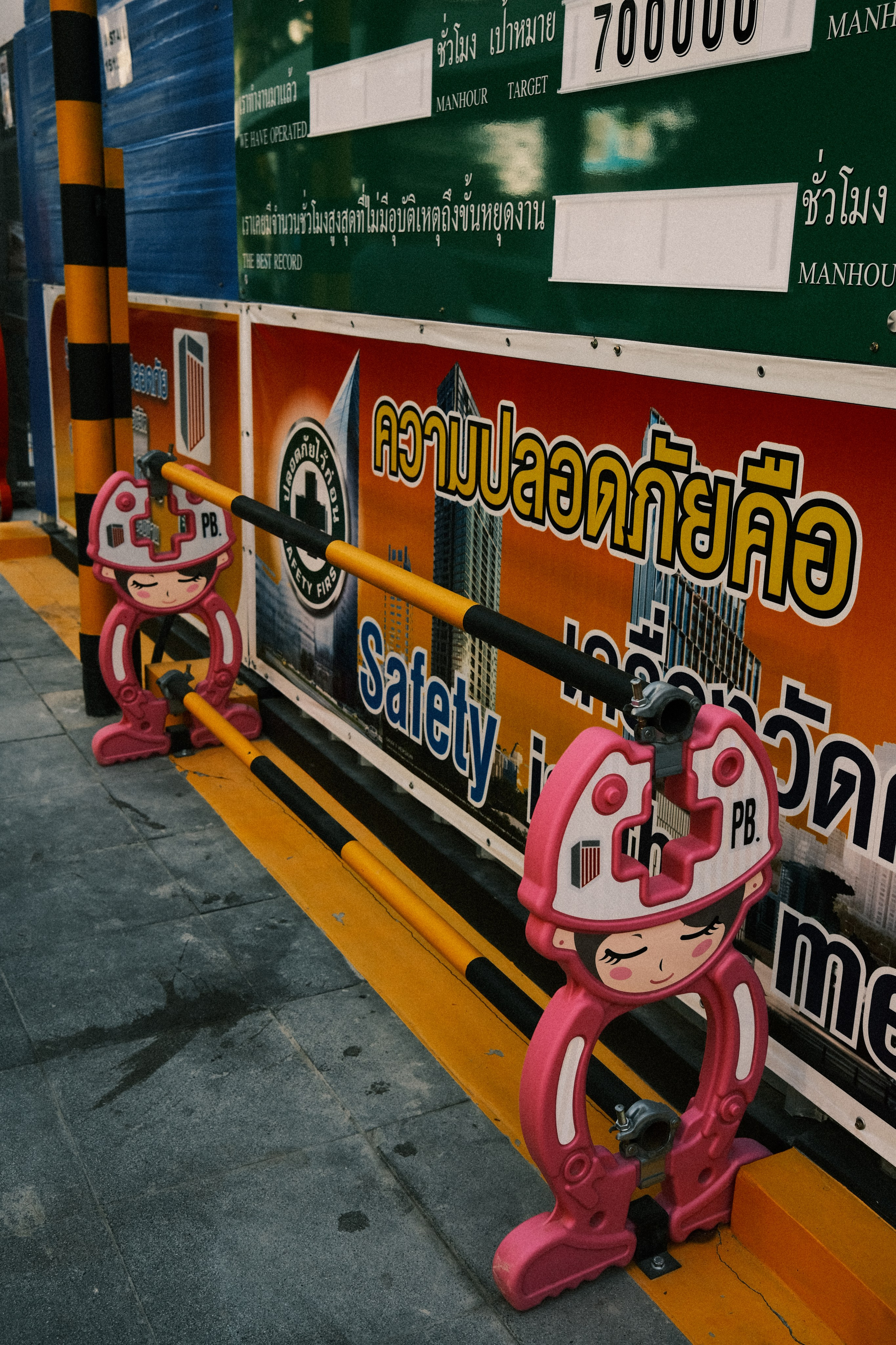 Тайланд. Цветная фурия. Портретный фотограф