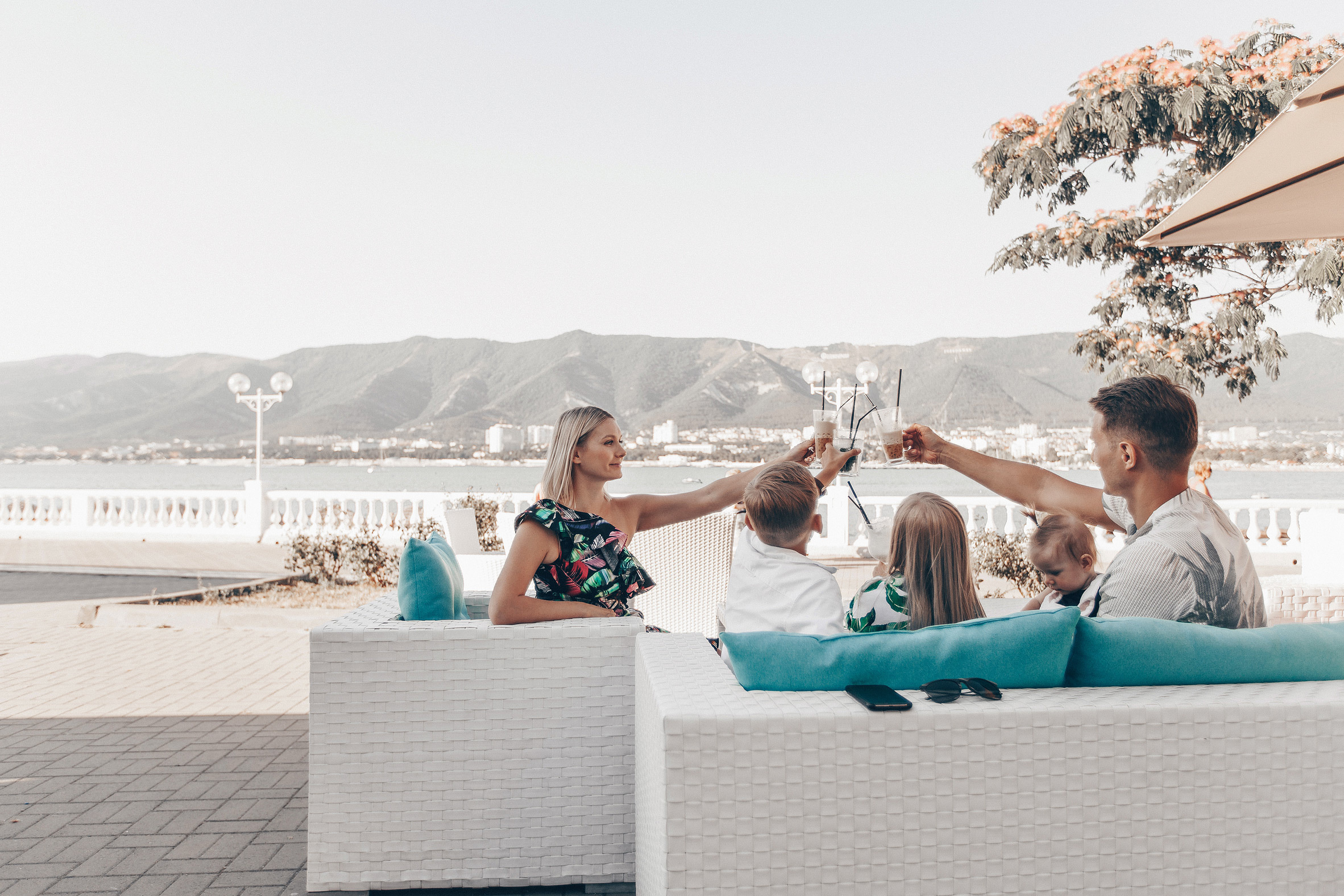 Морская семейная фотосессия. Семейный фотограф в Краснодаре Нина Курнявко