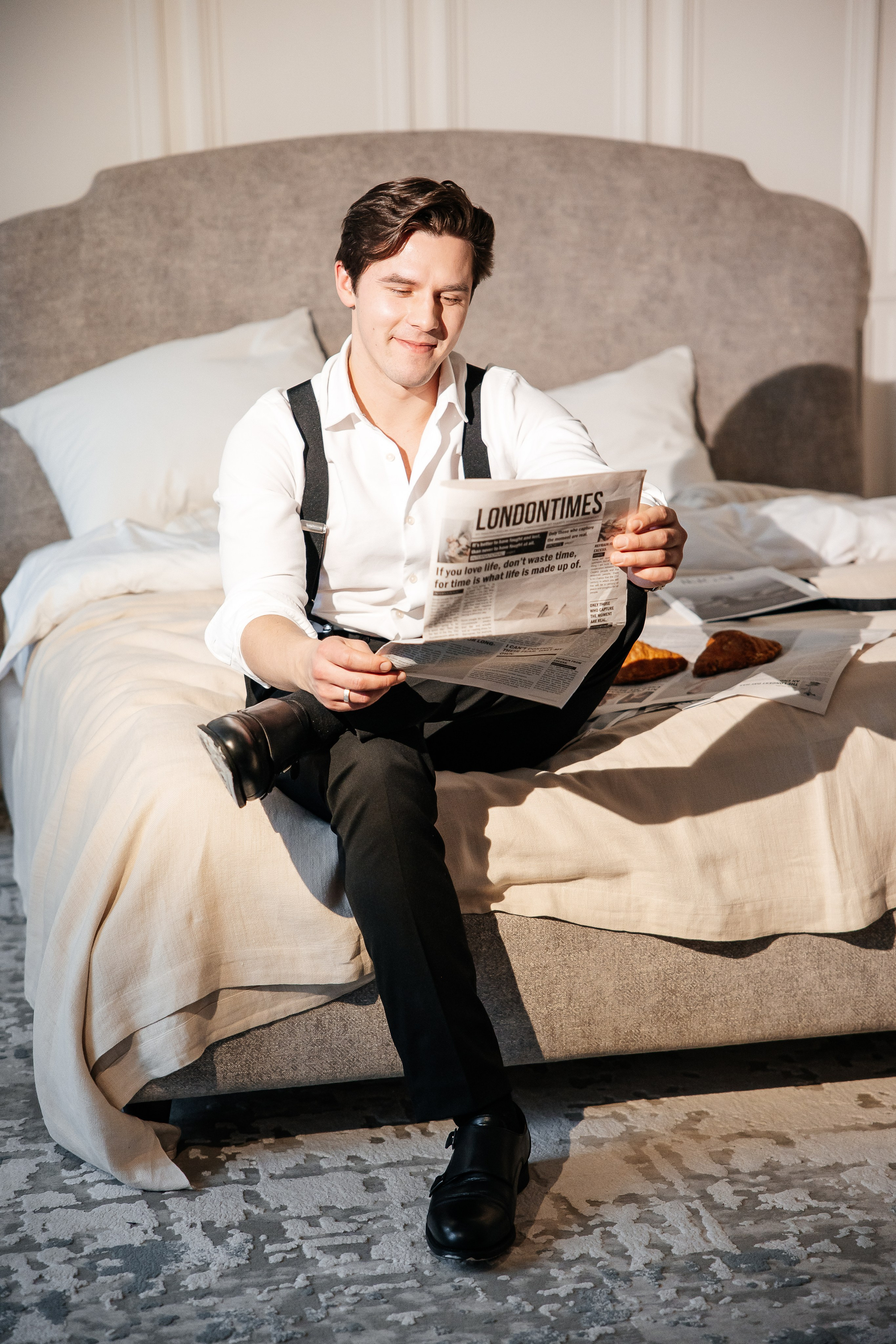 Утро жениха и невесты в отеле. Свадебный и семейный фотограф в Москве Красинская Мария