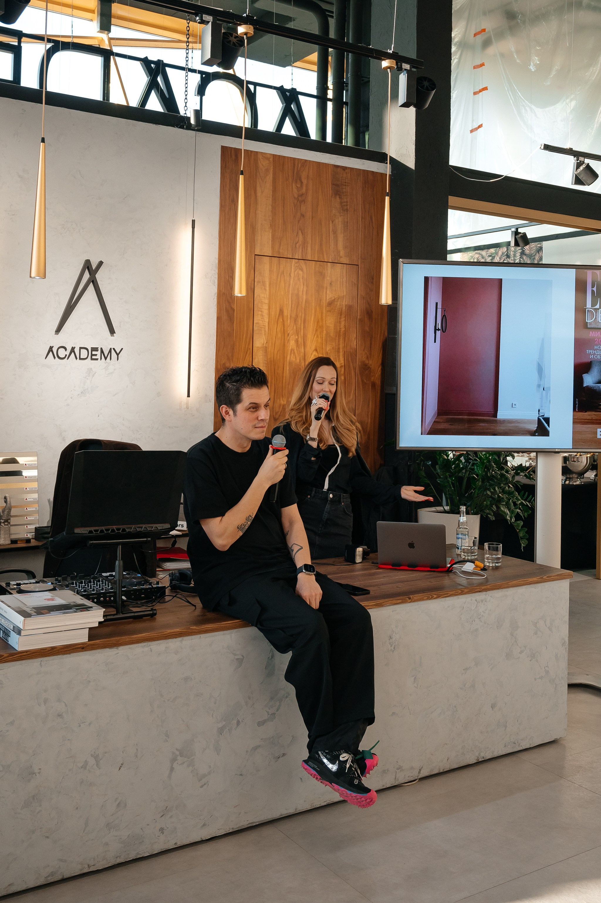 Выступление дизайнера в Academy. Свадебный и семейный фотограф из Санкт-Петербурга Климов Анатолий