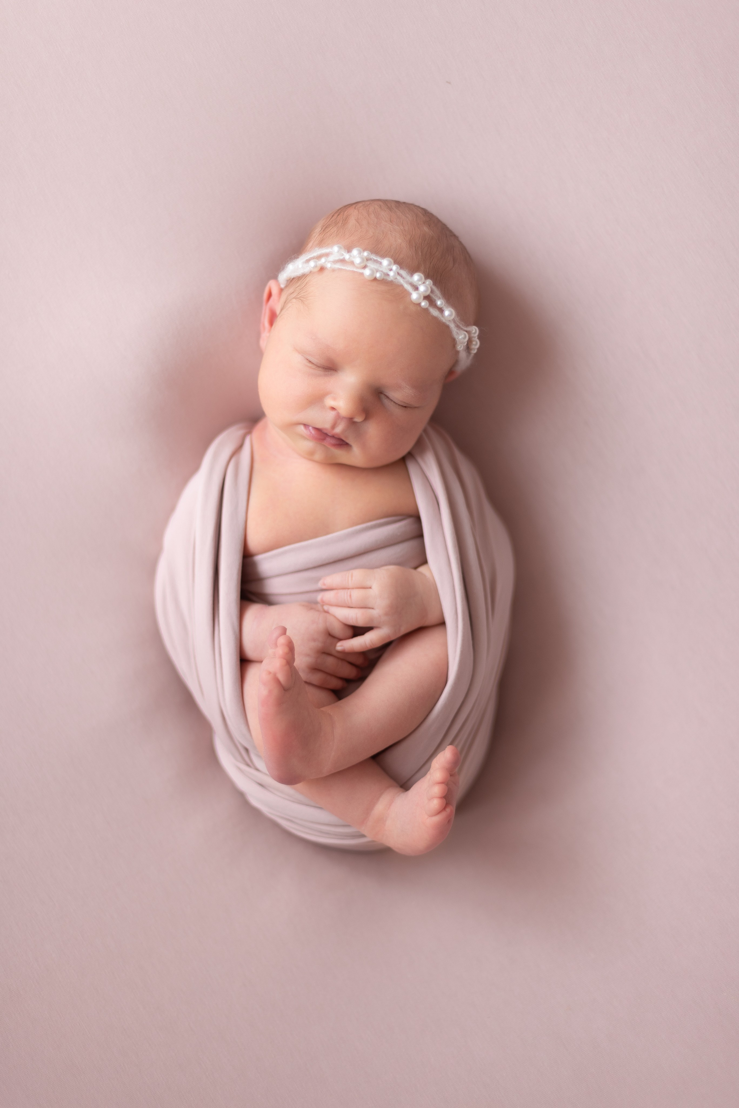 ✨. Профессиональный фотограф новорожденных Тверь