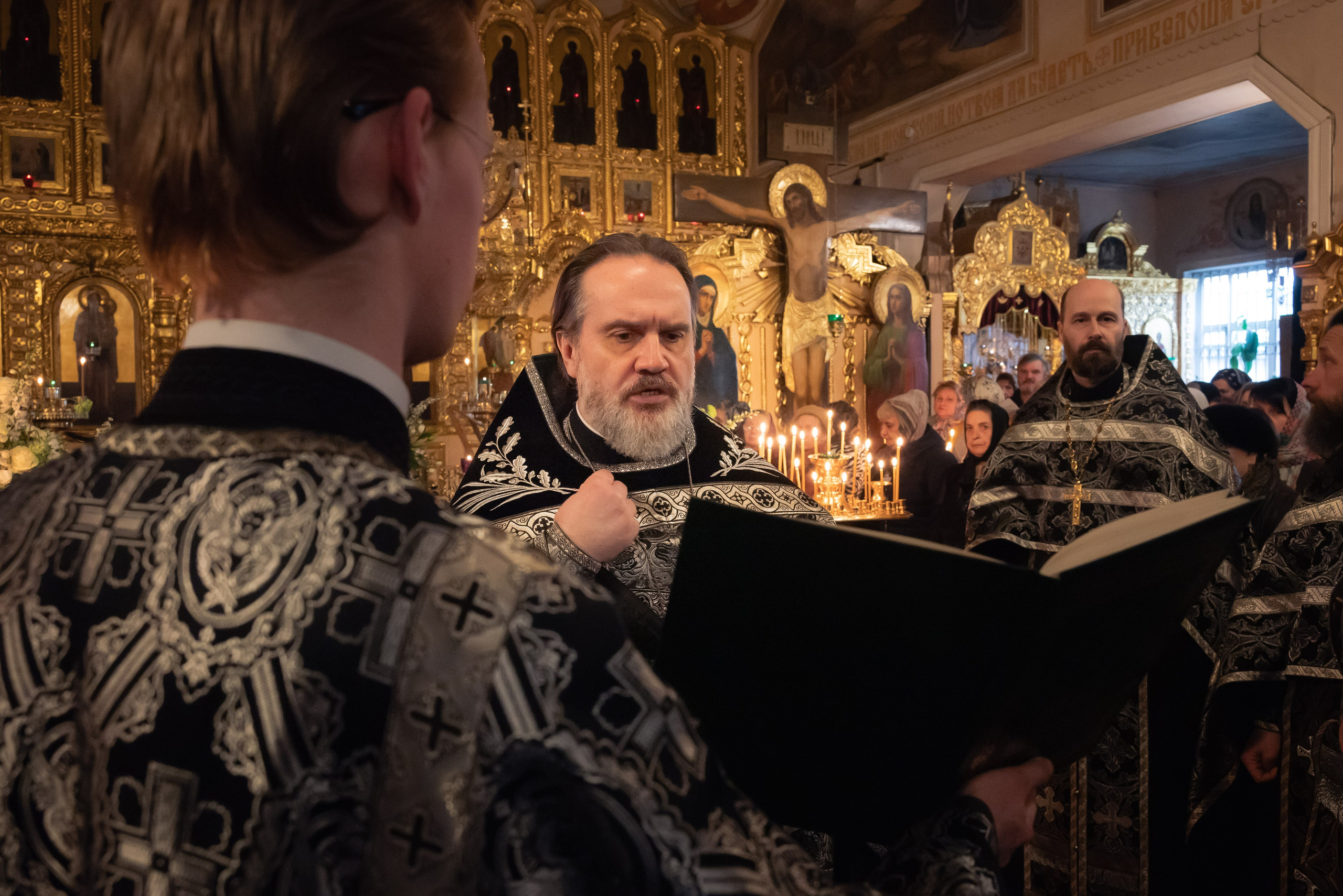 Богородский храм. Вынос Плащаницы. Антон и Татьяна Денисенко — В храме