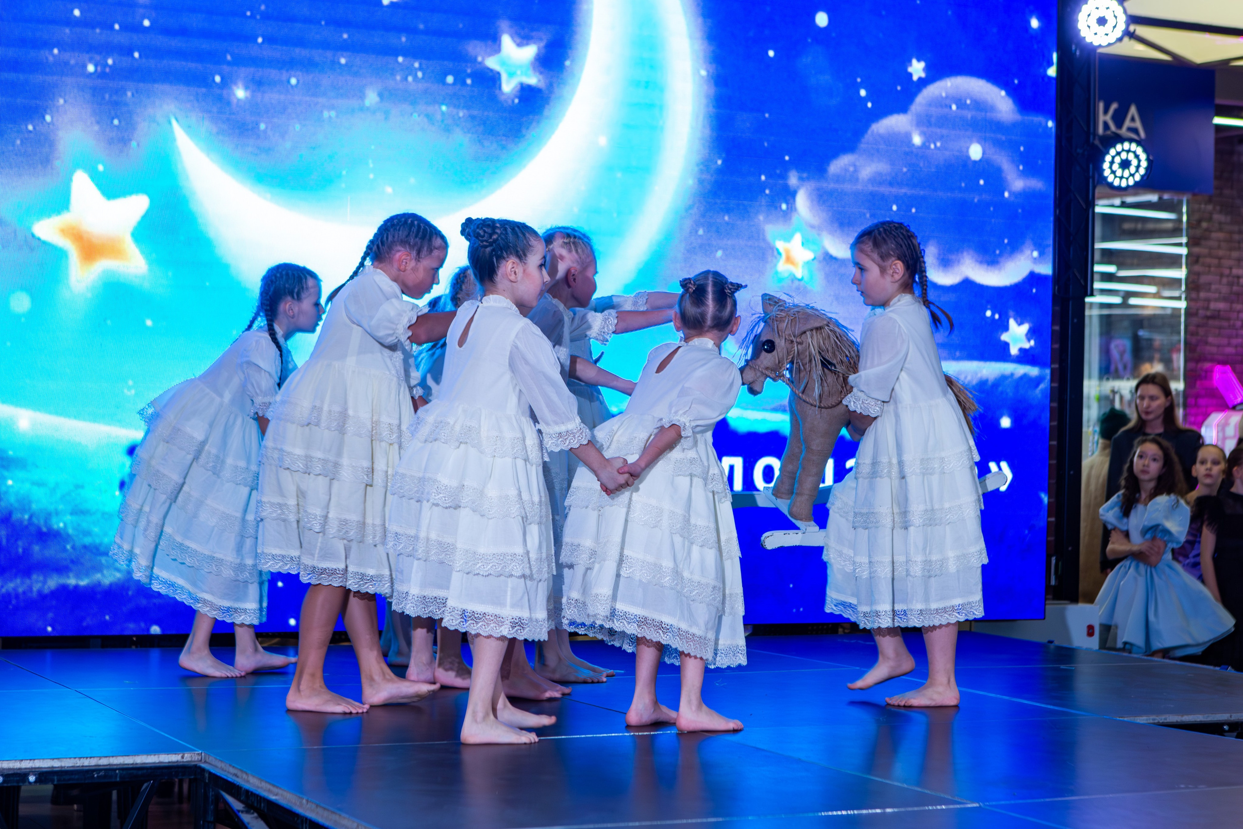 SAYMYNAME FASHION SHOW. Репортажный, семейный, свадебный, портретный фотограф