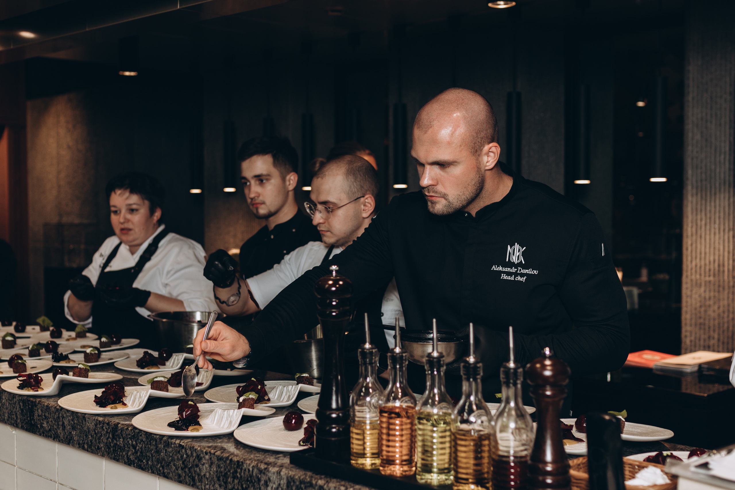 Ужин от Екатерины Алехиной в NOK. Фотограф Ксюша Белоносова