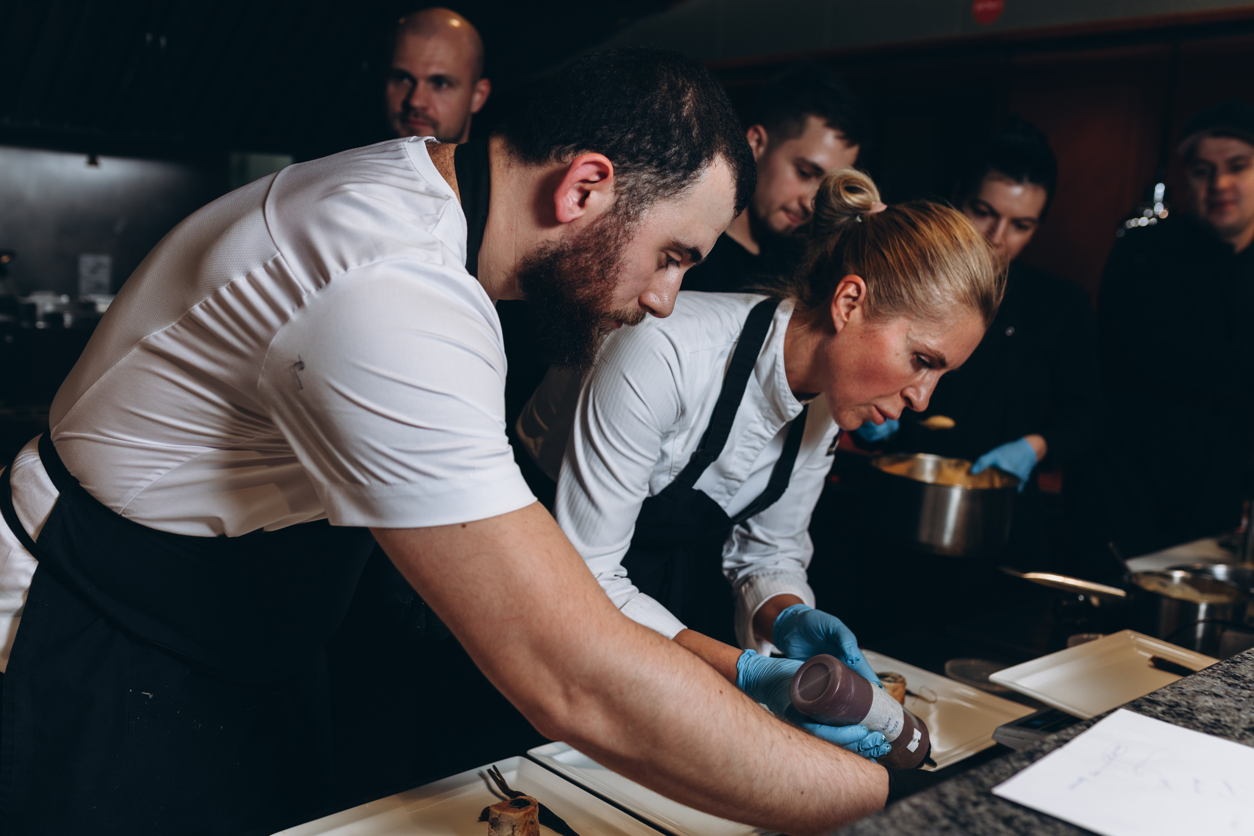 Ужин от Екатерины Алехиной в NOK. Фотограф Ксюша Белоносова