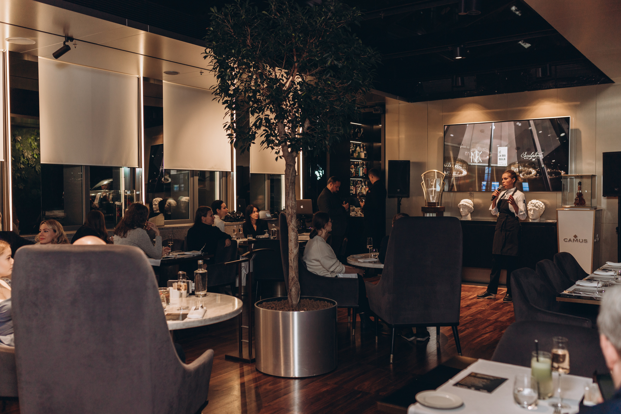 Ужин от Екатерины Алехиной в NOK. Фотограф Ксюша Белоносова