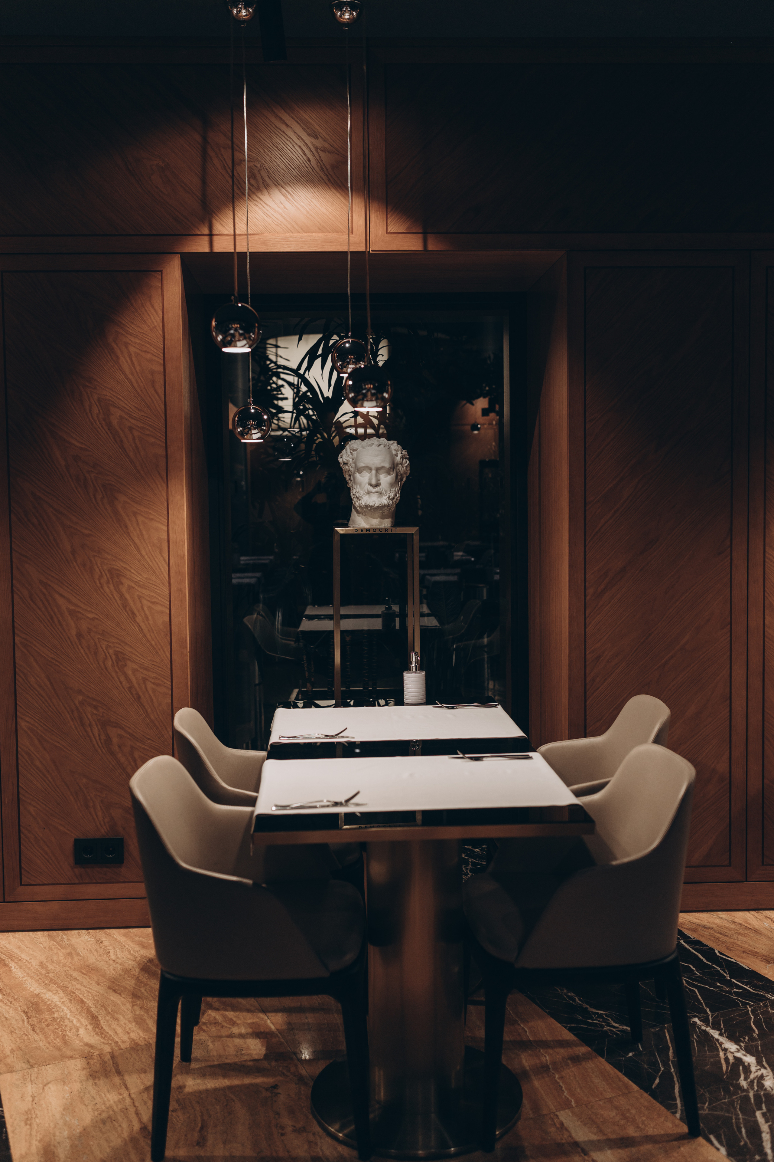 Ужин от Екатерины Алехиной в NOK. Фотограф Ксюша Белоносова