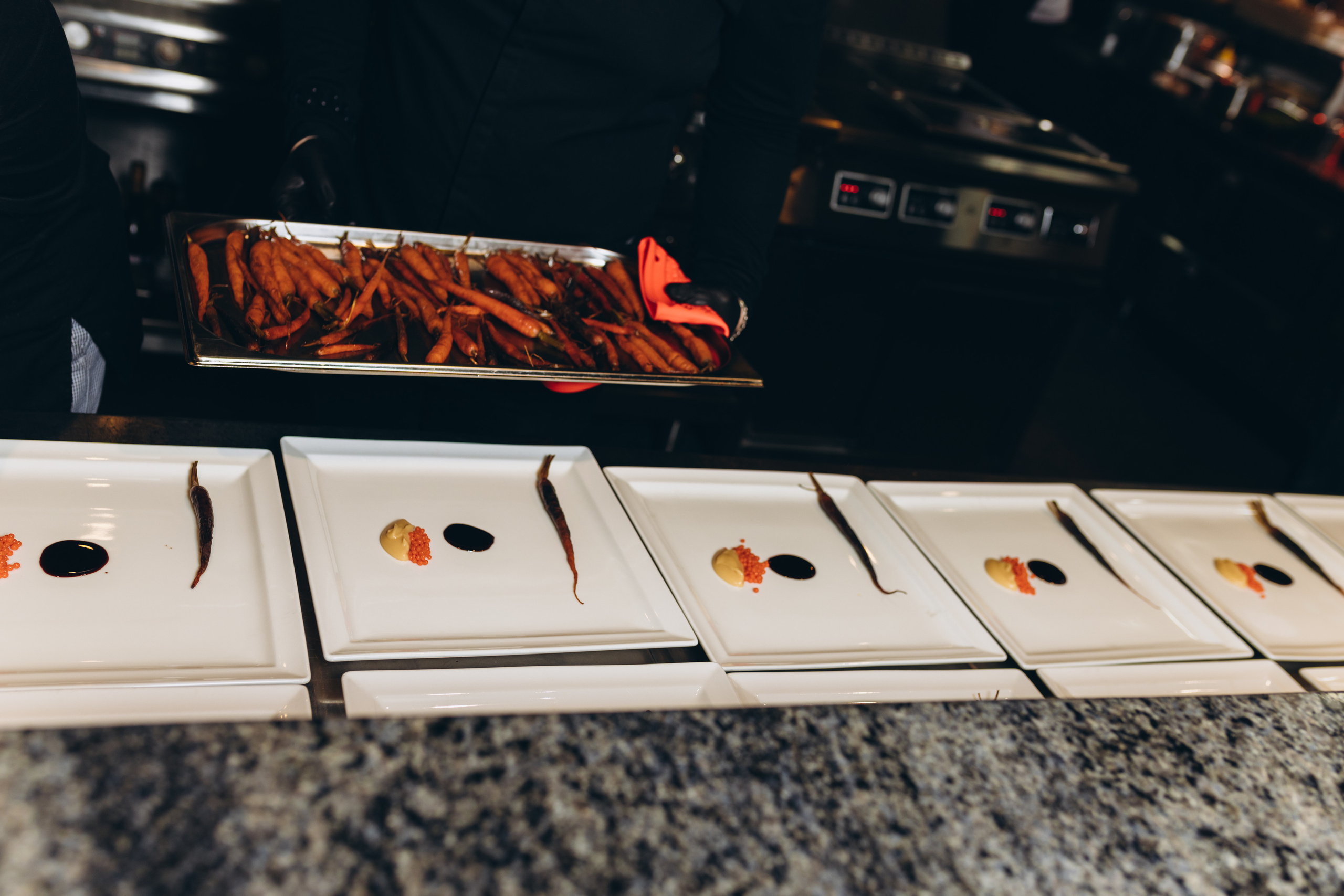 Ужин от Екатерины Алехиной в NOK. Фотограф Ксюша Белоносова