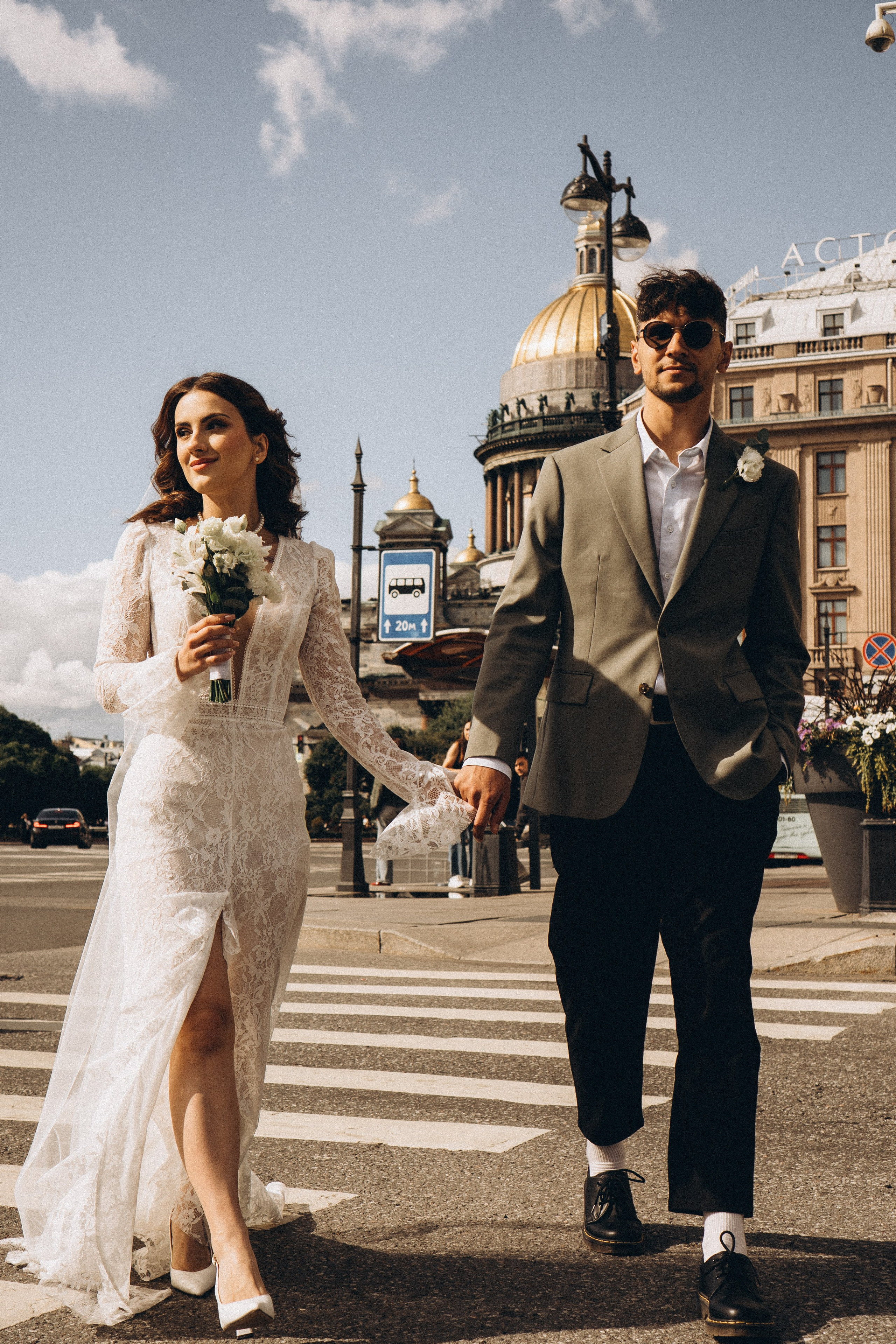 СВАДЕБНАЯ ПРОГУЛКА ВОЗЕ ИСАИКЕВСКОГО СОБОРА АСТОРИИ И ЗАКОНОДАЛЕТНОГО СОБРАНИЯ. Профессиональный фотограф, Санкт-Петербург — Виктория Богомолова