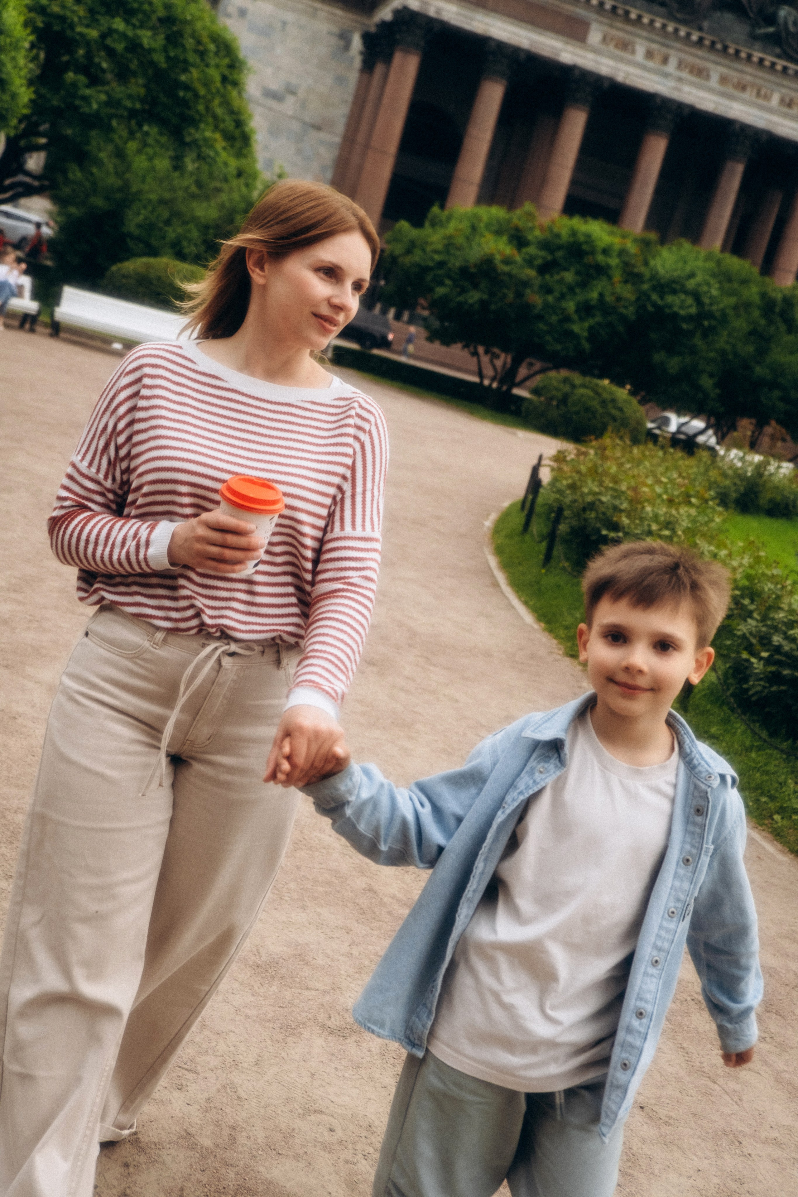 Семейная прогулочная фотосессия в Спб. Фотограф в Санкт-Петербурге Кристина Брянская