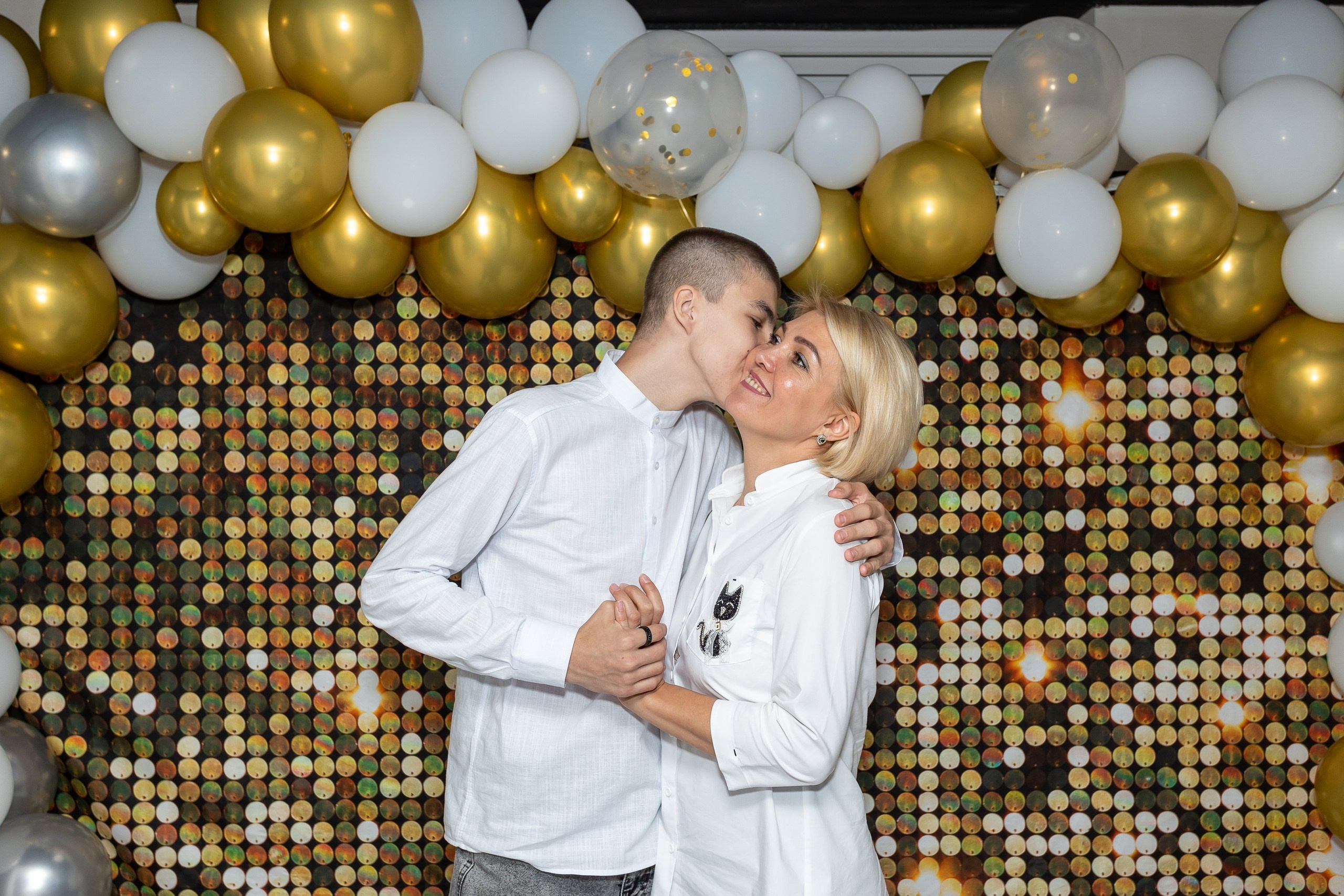 Вручение аттестата и выпускной вечер. Выпускные альбомы Майкоп, Краснодар Елена Золотарева