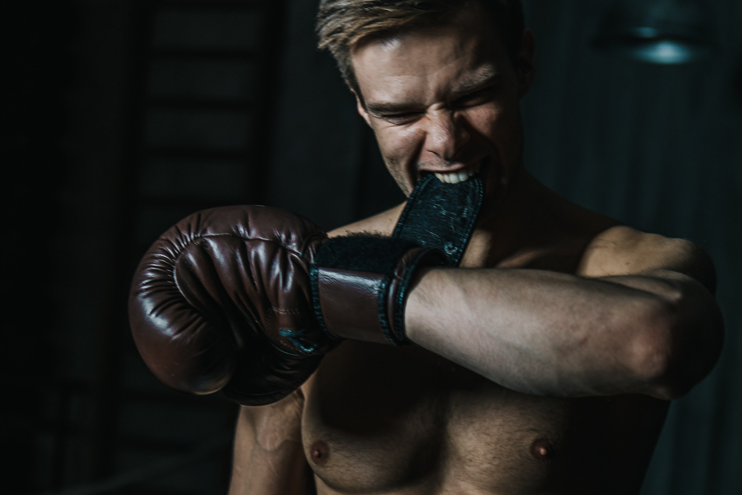 Мужская спортивная фотосессия. Свадебный фотограф в Москве