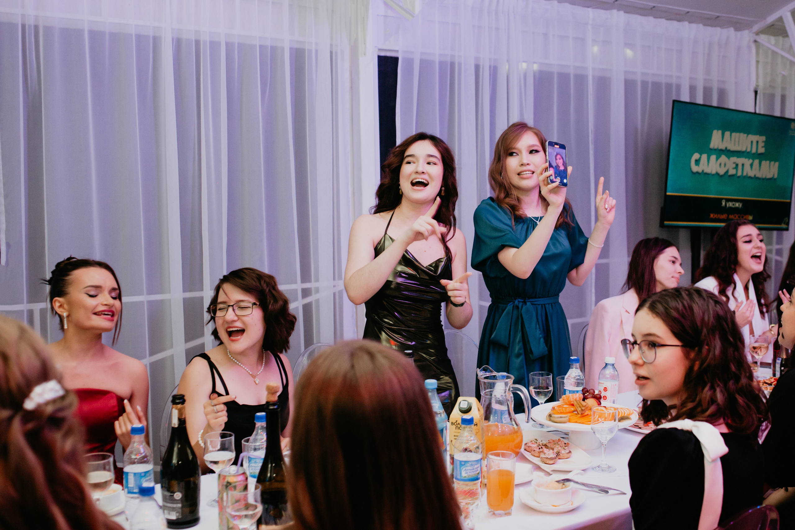 Выпускной 2025 (41 школа) 11 класс. Фотограф в Челябинске Ополихина Анна