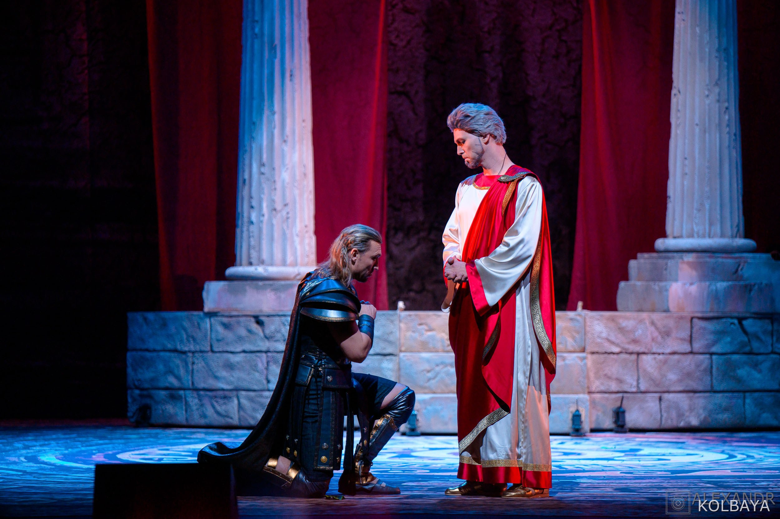 Фоторепортаж со спектакля Гладиатор в Театре Терезы Дуровой. Концертный и театральный репортажный фотограф в Москве Александр Колбая