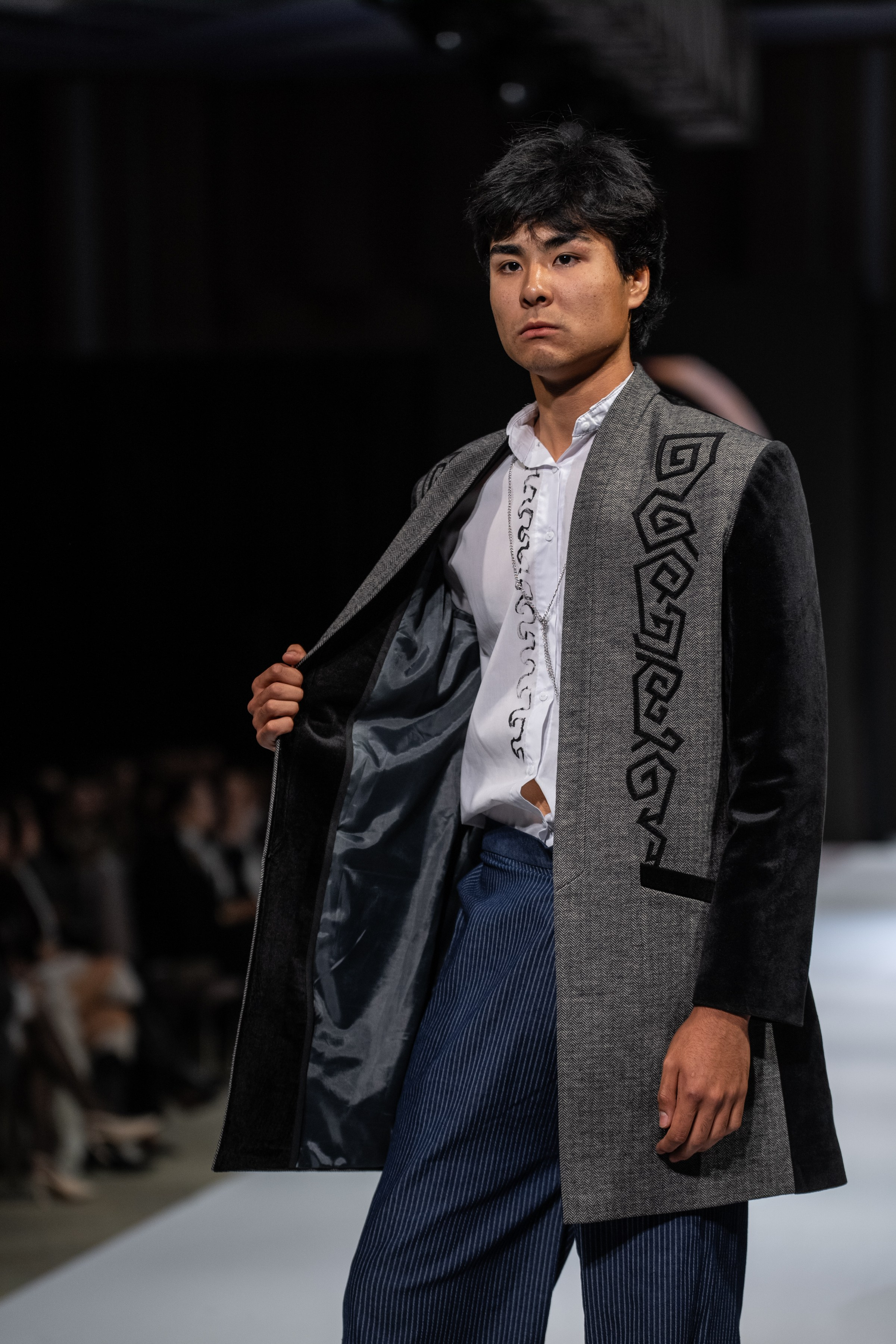 EURASIAN FASHION WEEK Nurasem. Сайт Алматинского НЮ АРТ, будуар и фэшн фотографа Дениса Карпенко
