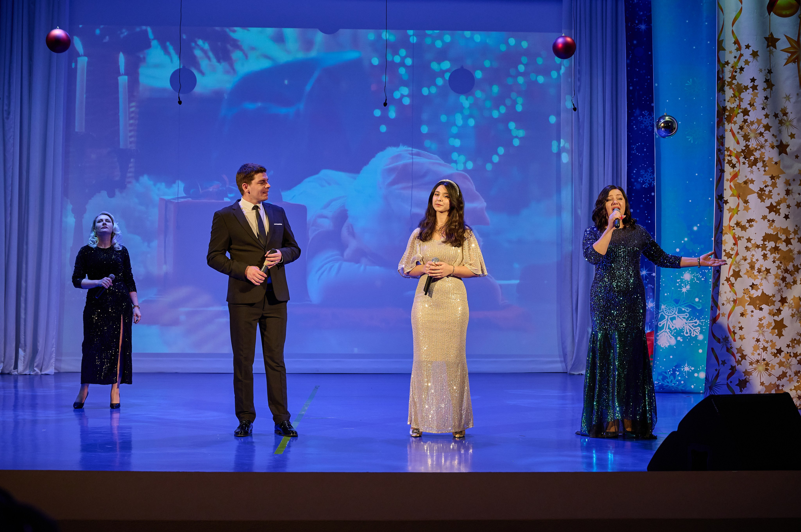 НГ концерт в Марьиной роще. Жизнь курорта Кабардинка в фотографиях