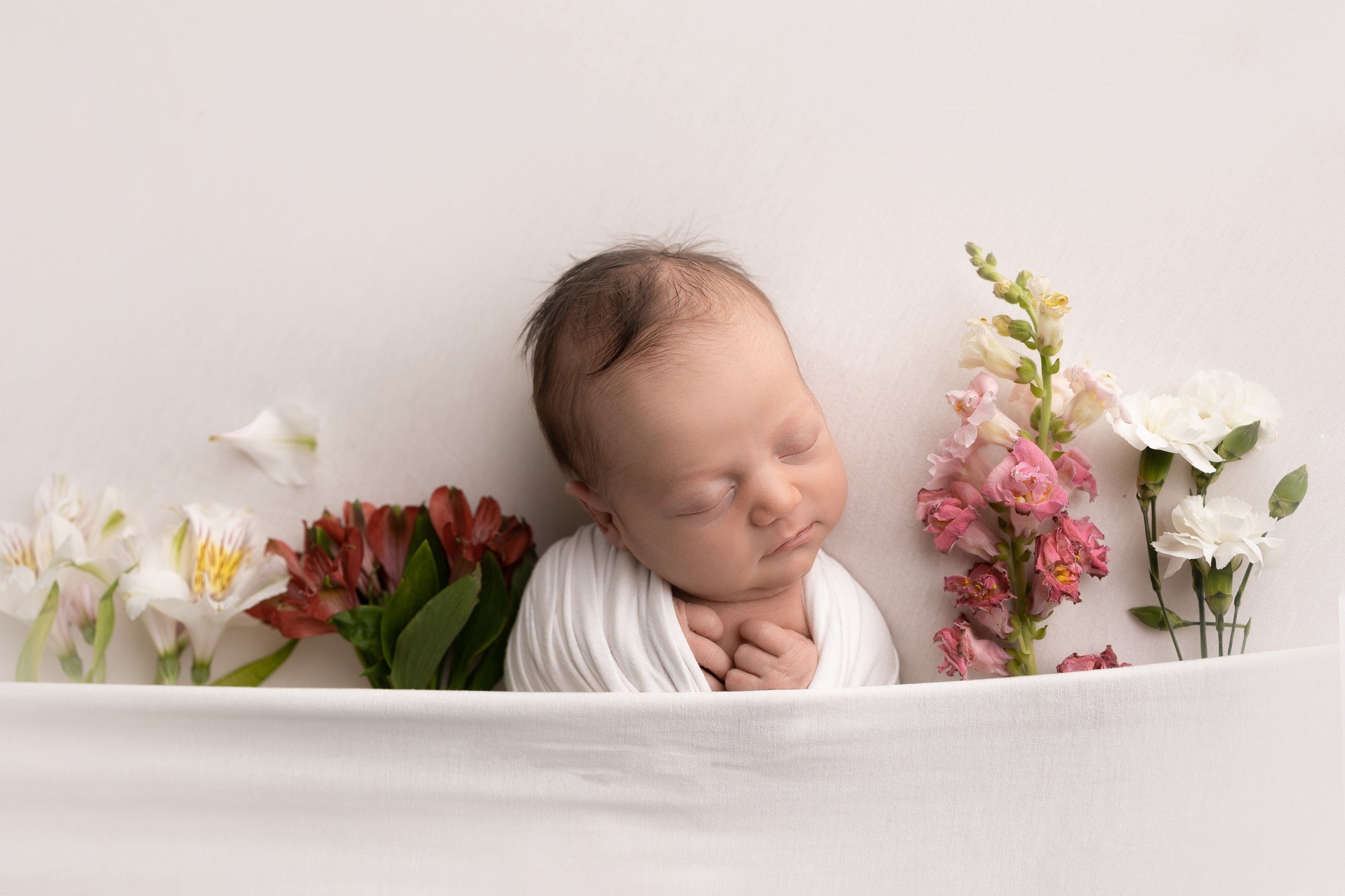 Портфолио Новорожденные - Фотограф новорожденных: искусство запечатлен. Фотограф новорожденных: волшебные моменты первых дней жизни