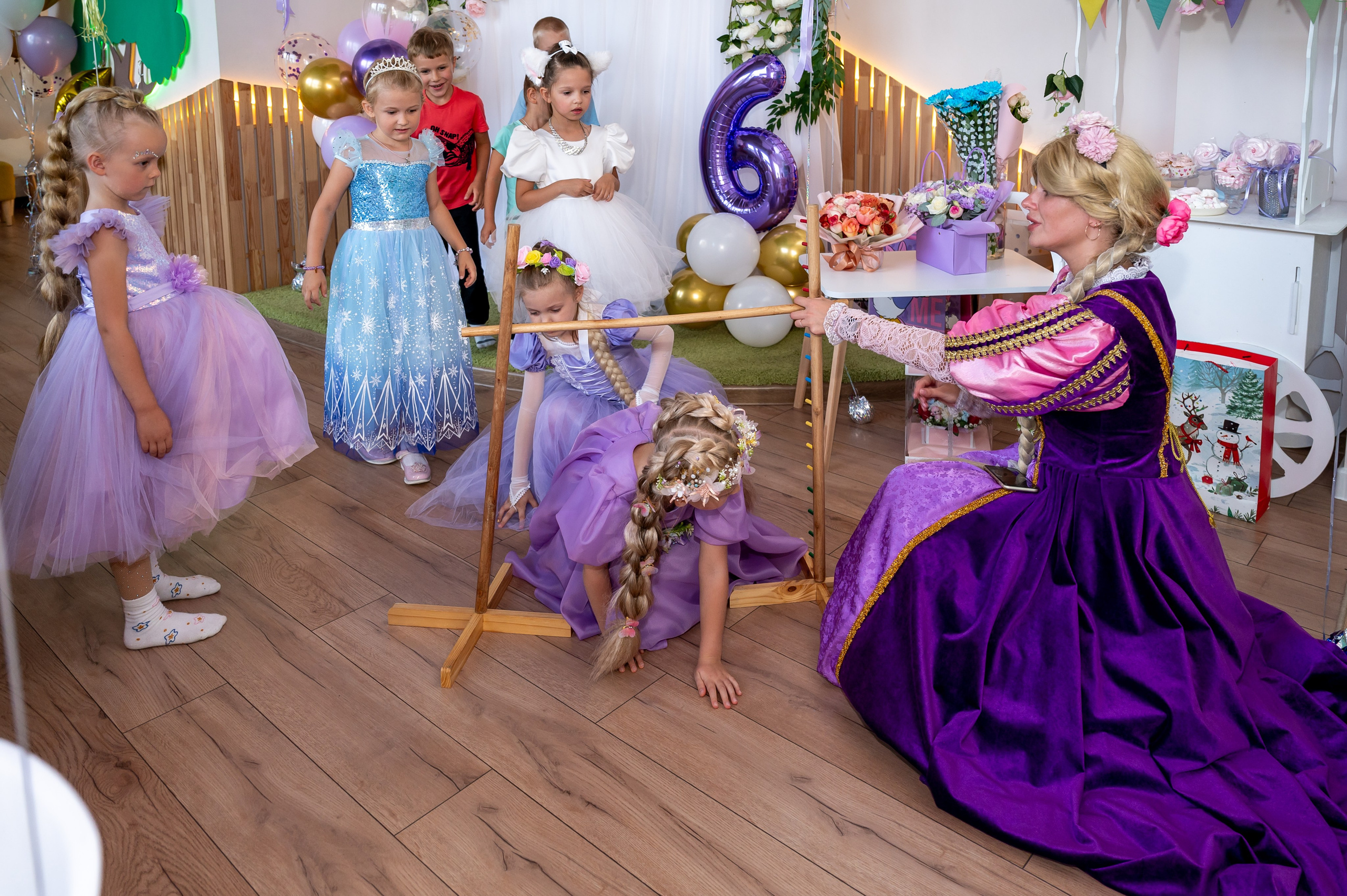 ДР в лофте с фокусником