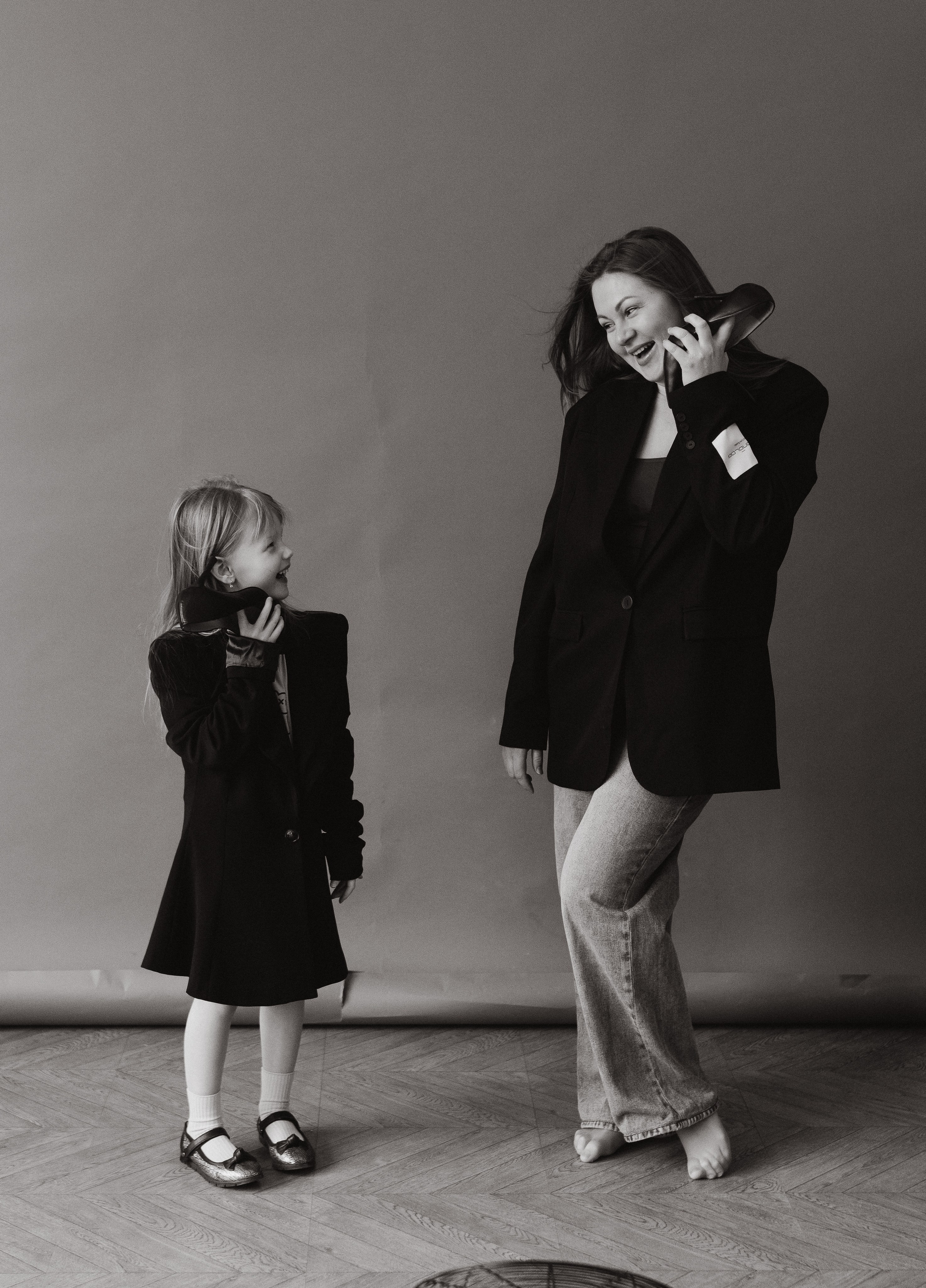 Студийная фотосессия материнства. Семейный, ньюборн фотограф, фотограф на роды в Москве, Виктория Тюльдюкова