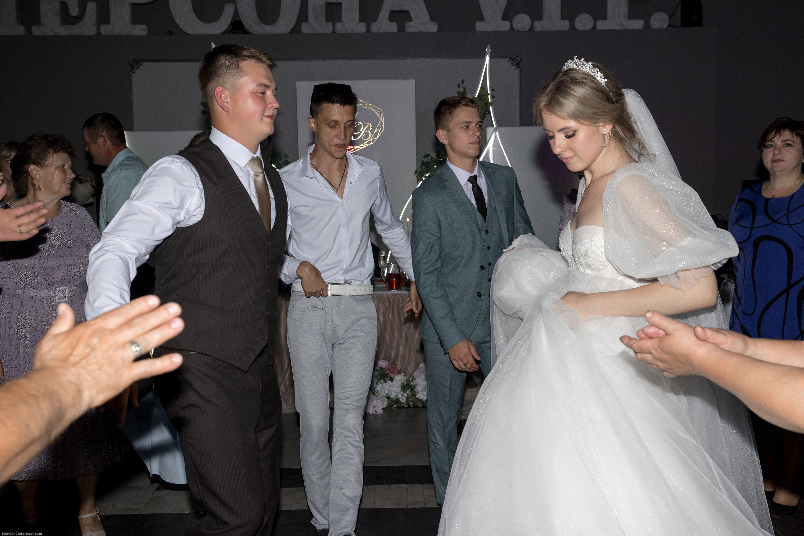 Андрей и Владислава. Свадебный и семейный фотограф Евгений Резанов