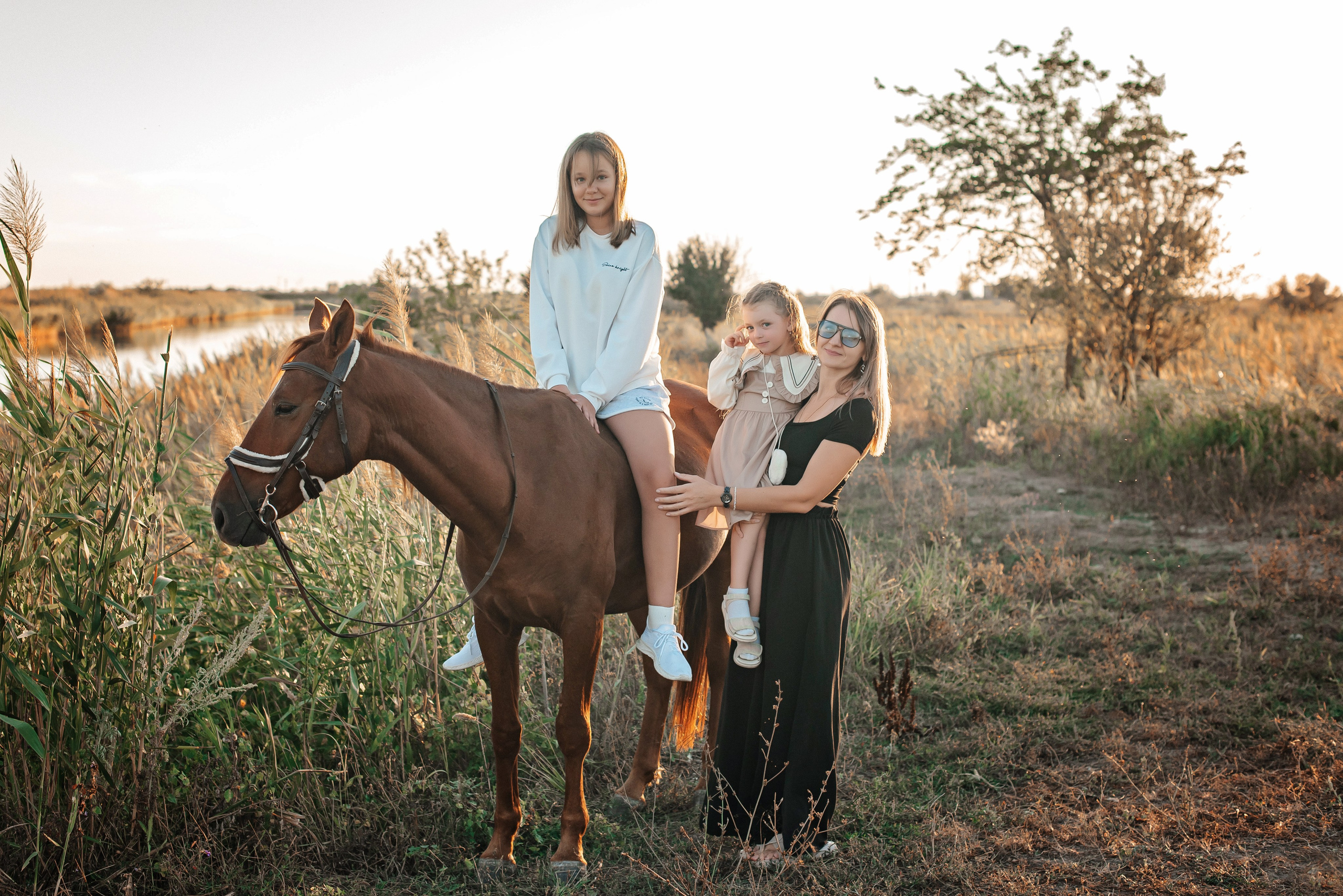 Ирина в Садках. Детский и семейный фотограф выпускной альбом Приморско-Ахтарск