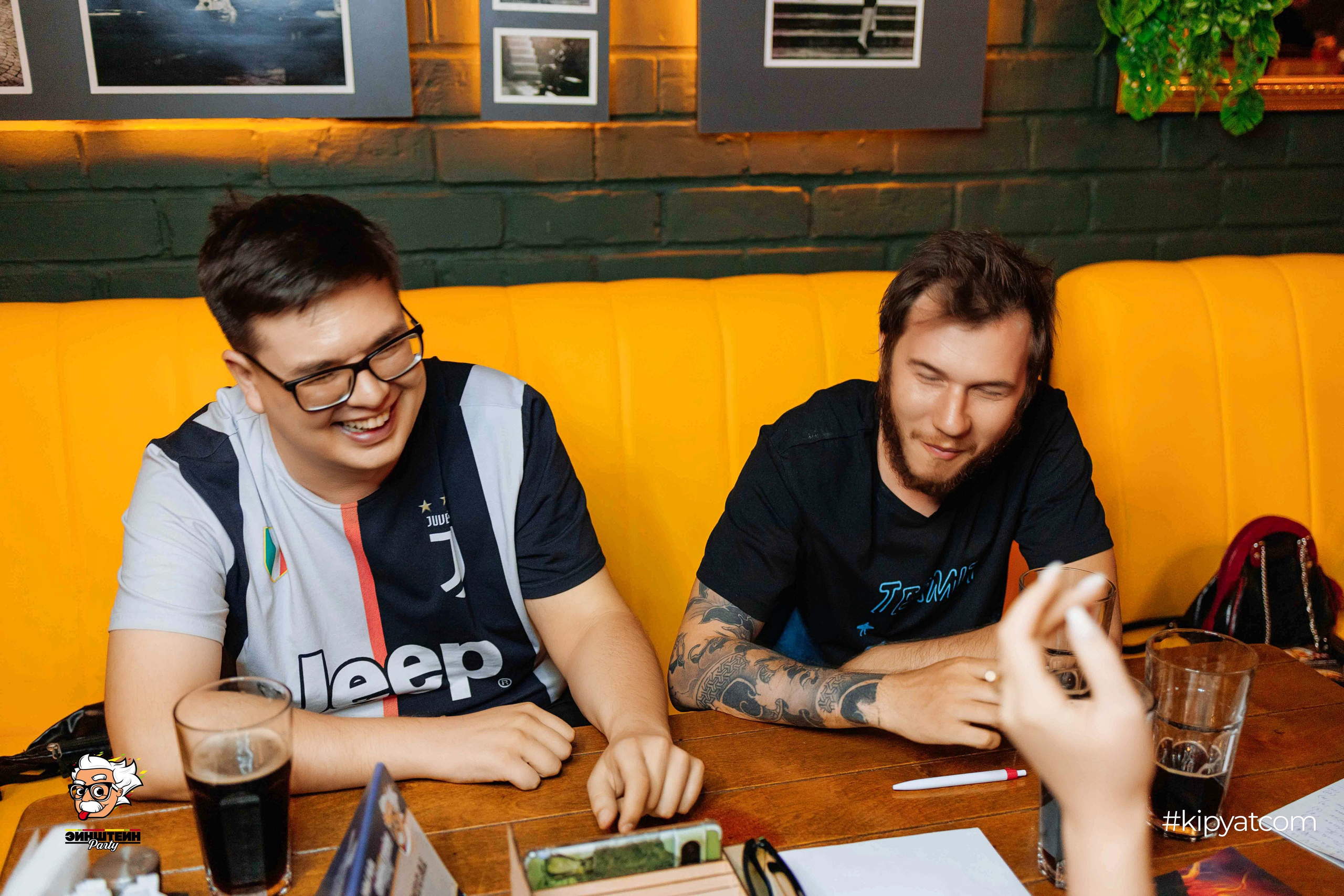 Эйнштейн Party