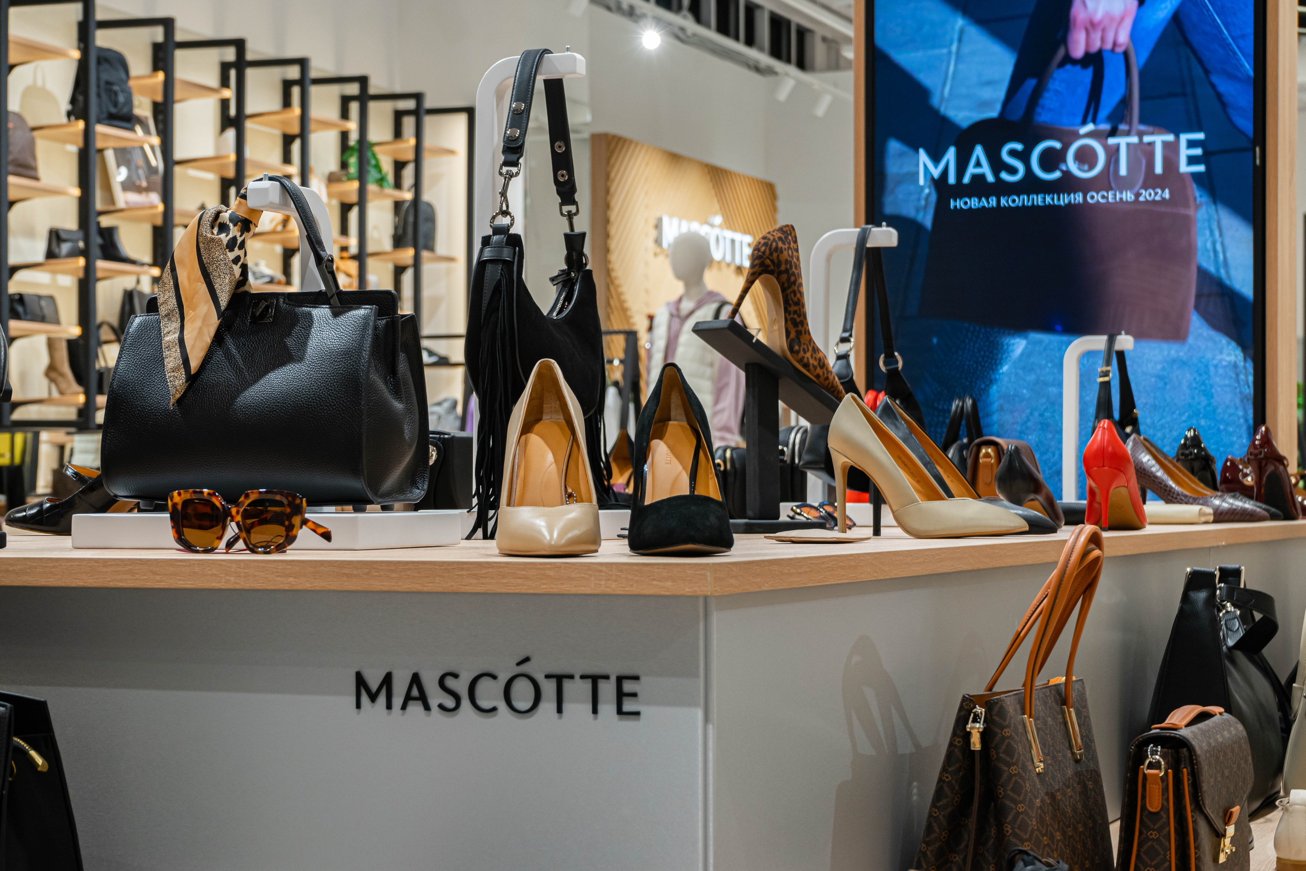 Фотосъемка для магазинов и шоурумов в Крыму и Краснодаре