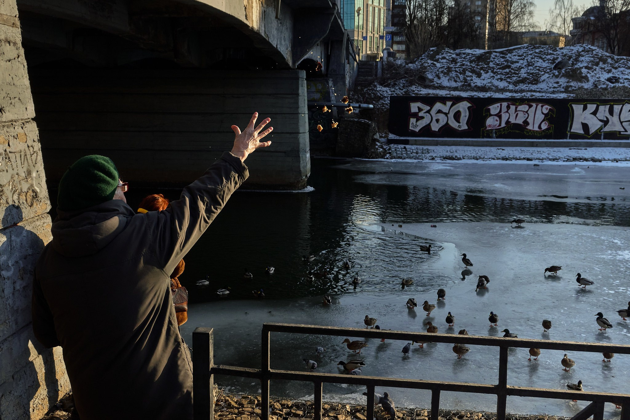 Фотопроект «The Люди» фотограф Александр Кондаков. Фотограф для маркетплейсов в Иваново | Съемки одежды и белья