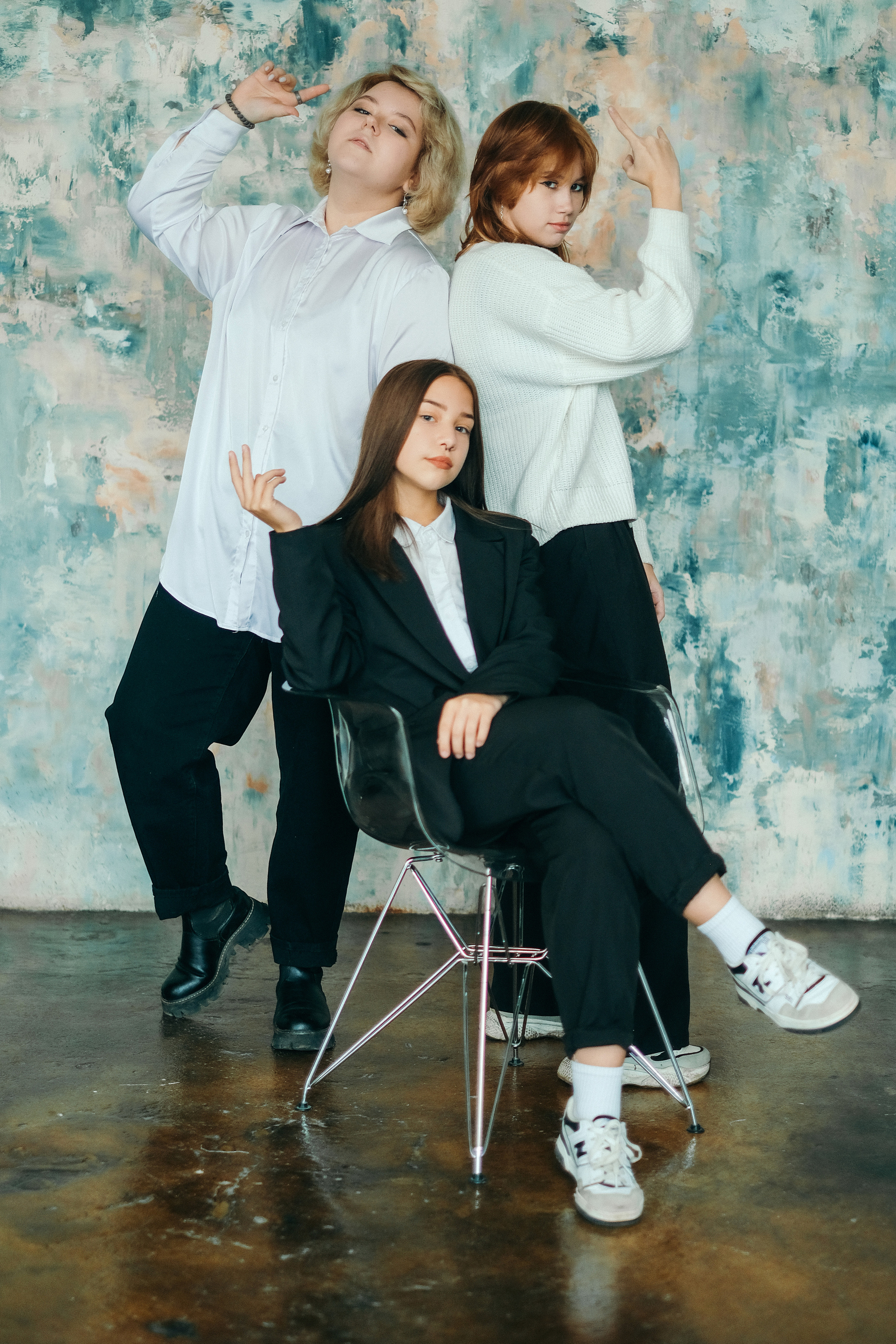 фотосессия для выпускного альбома, выпускной старшеклассников, позирование, идеи для выпускных альбомов