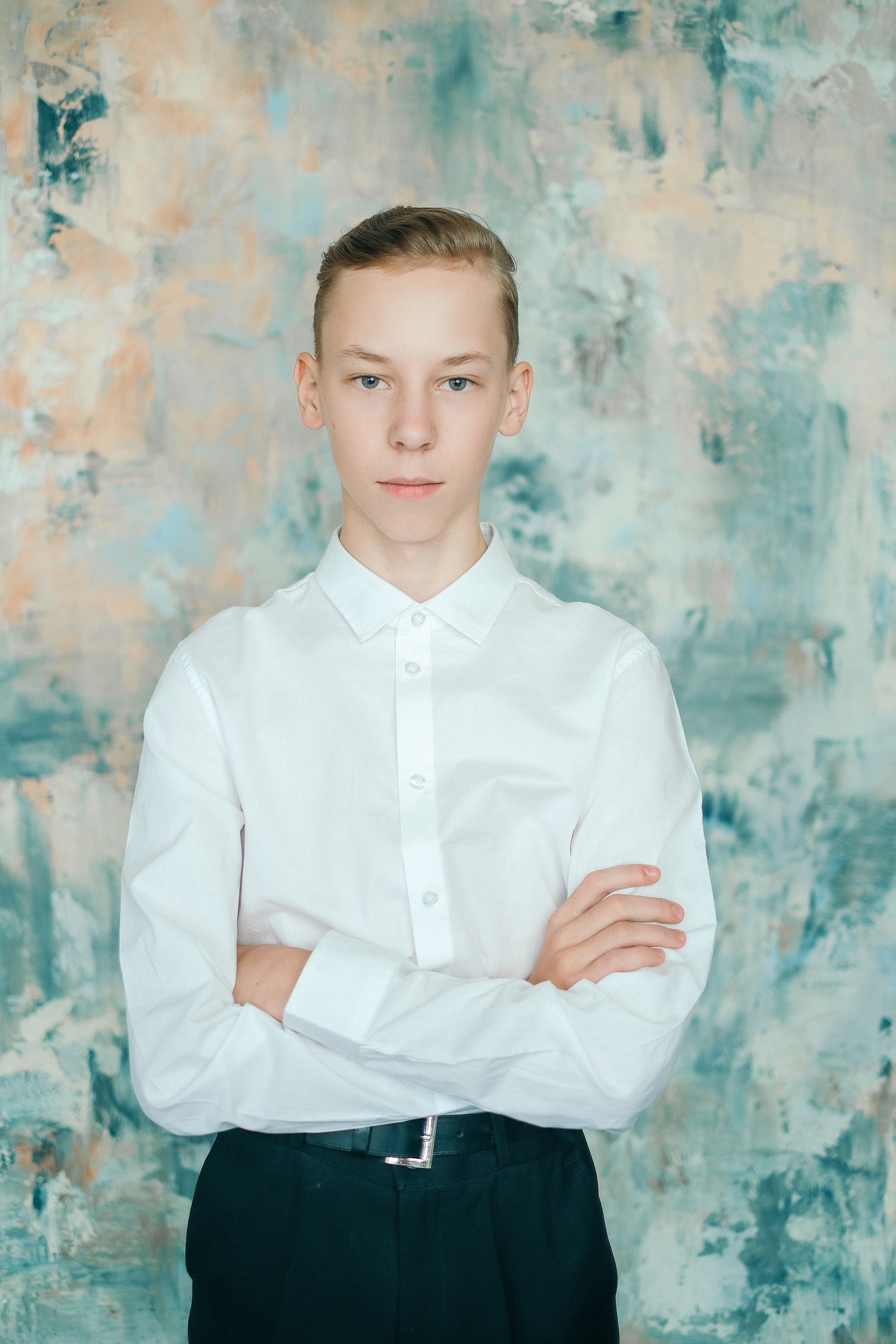 фотосессия для выпускного альбома, выпускной старшеклассников, позирование, идеи для выпускных альбомов