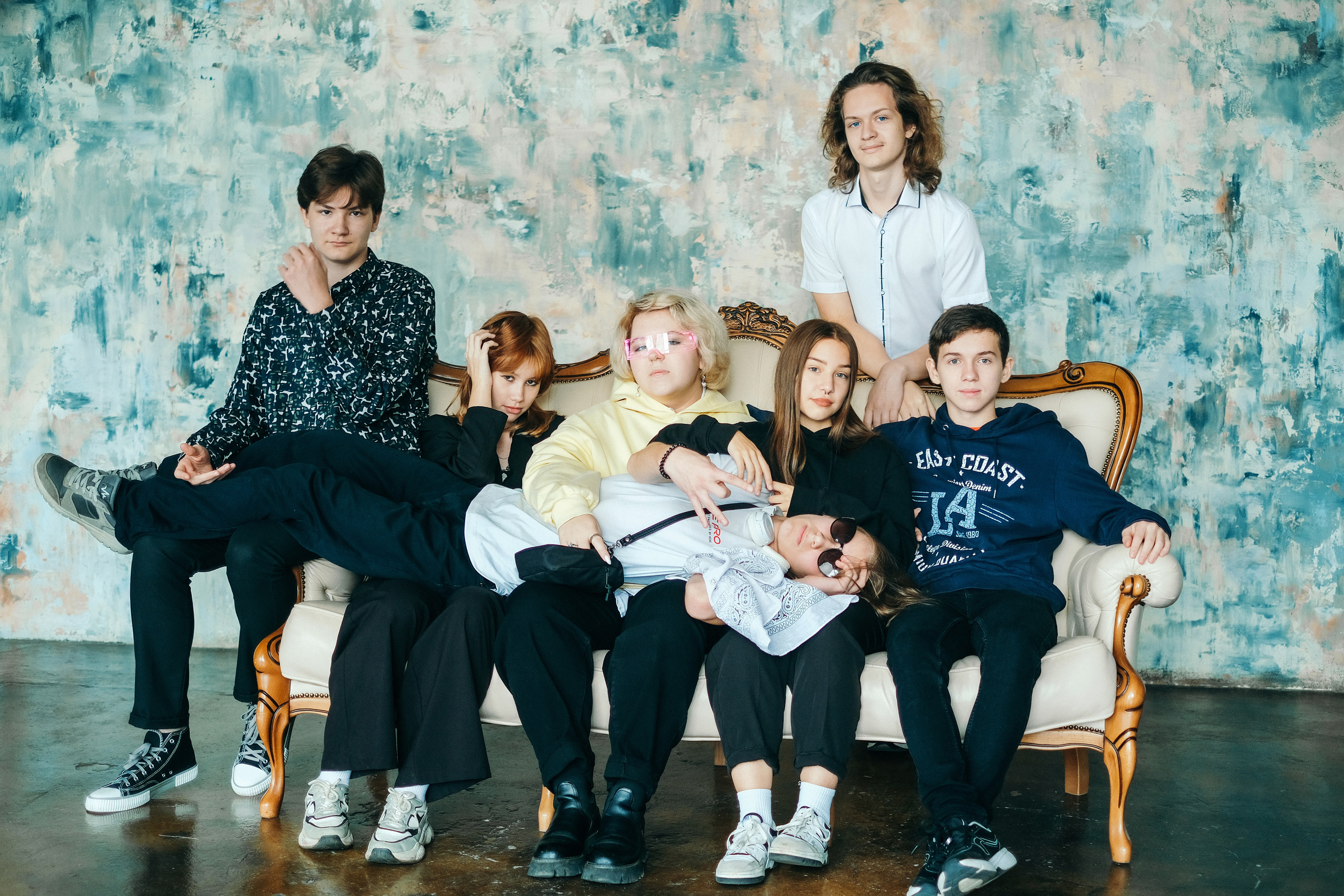 фотосессия для выпускного альбома, выпускной старшеклассников, позирование, идеи для выпускных альбомов