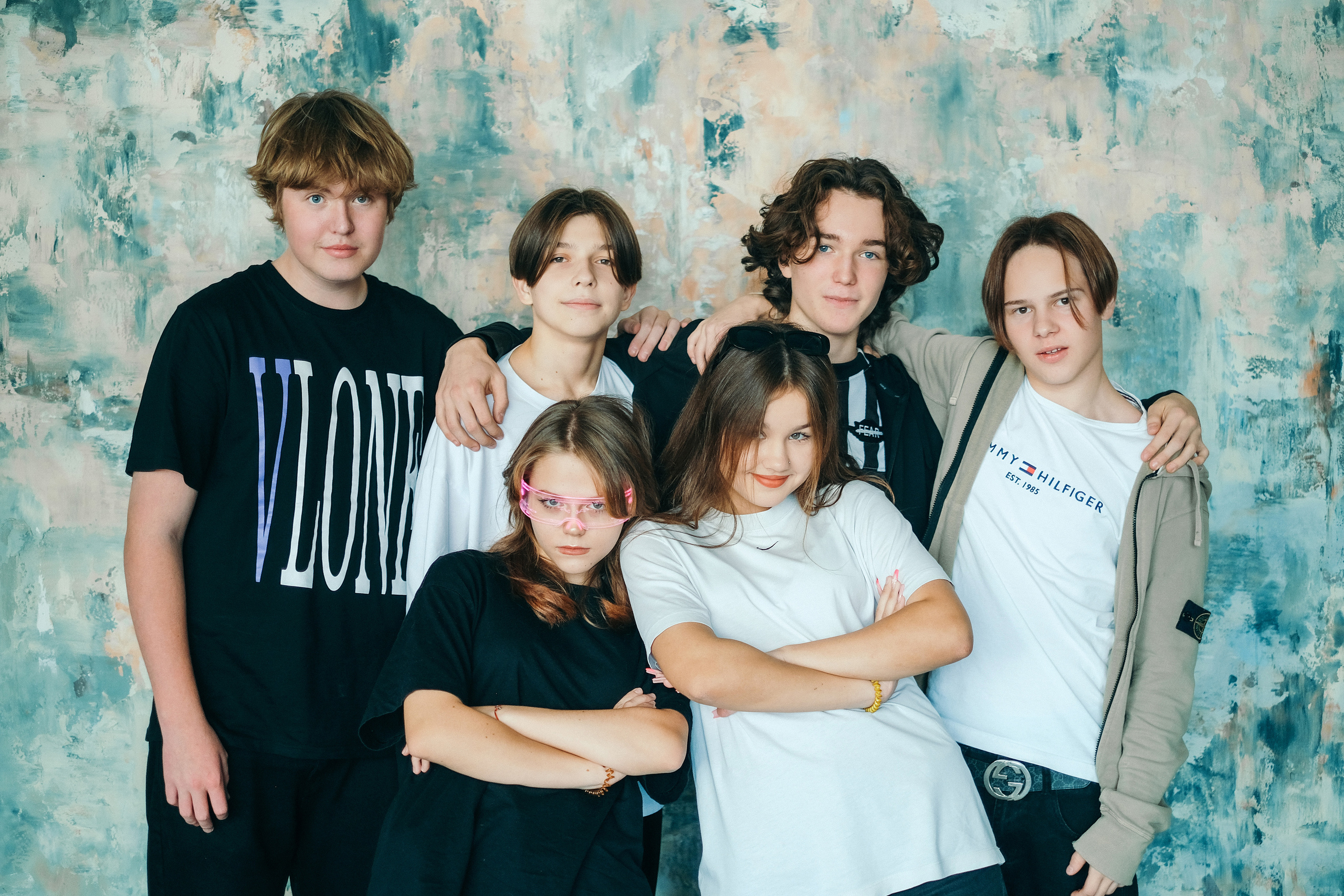 фотосессия для выпускного альбома, выпускной старшеклассников, позирование, идеи для выпускных альбомов