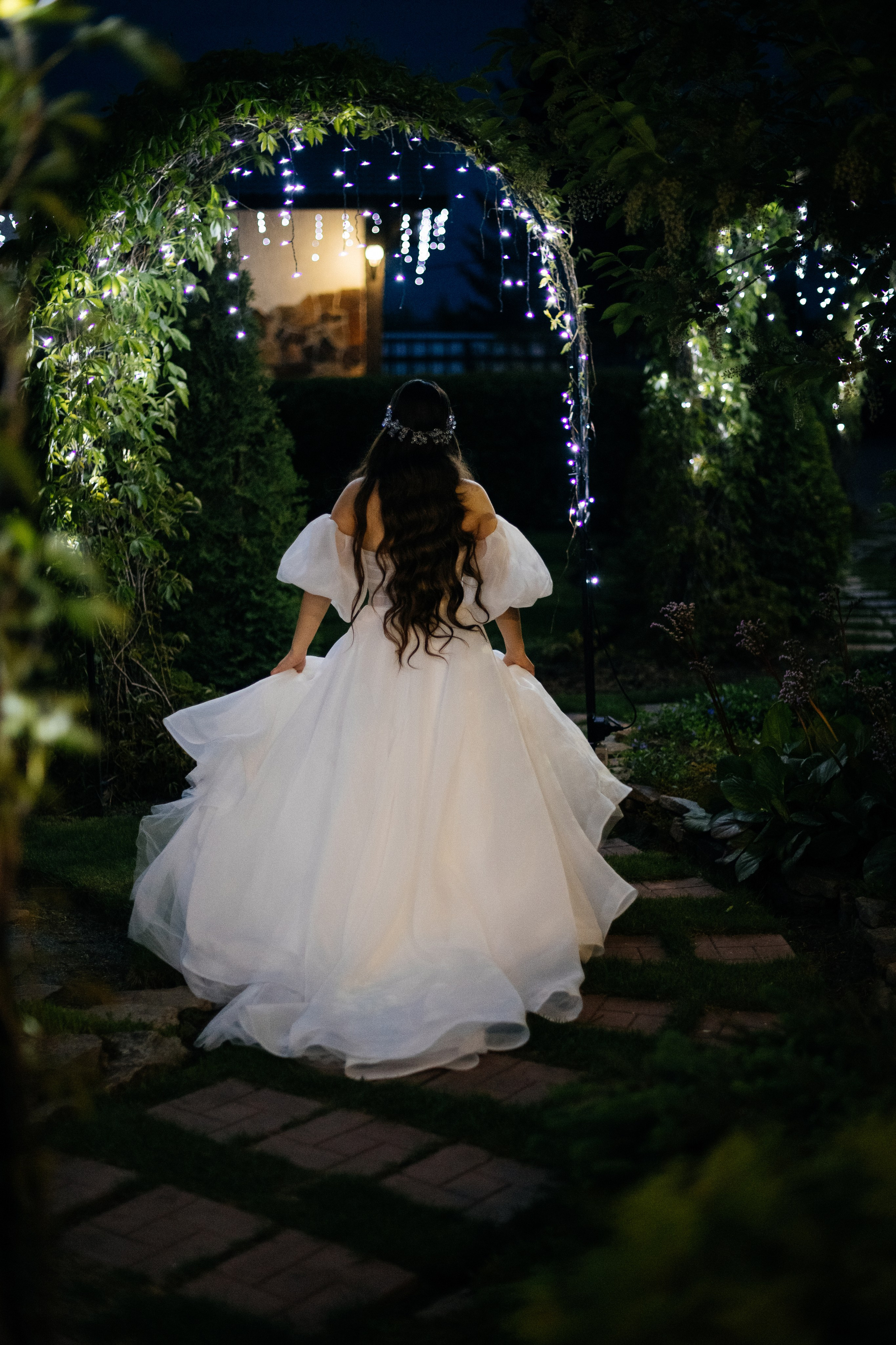 alt="Свадебная фотосессия в Барнауле. Свадебный фотограф Анна Глухова"