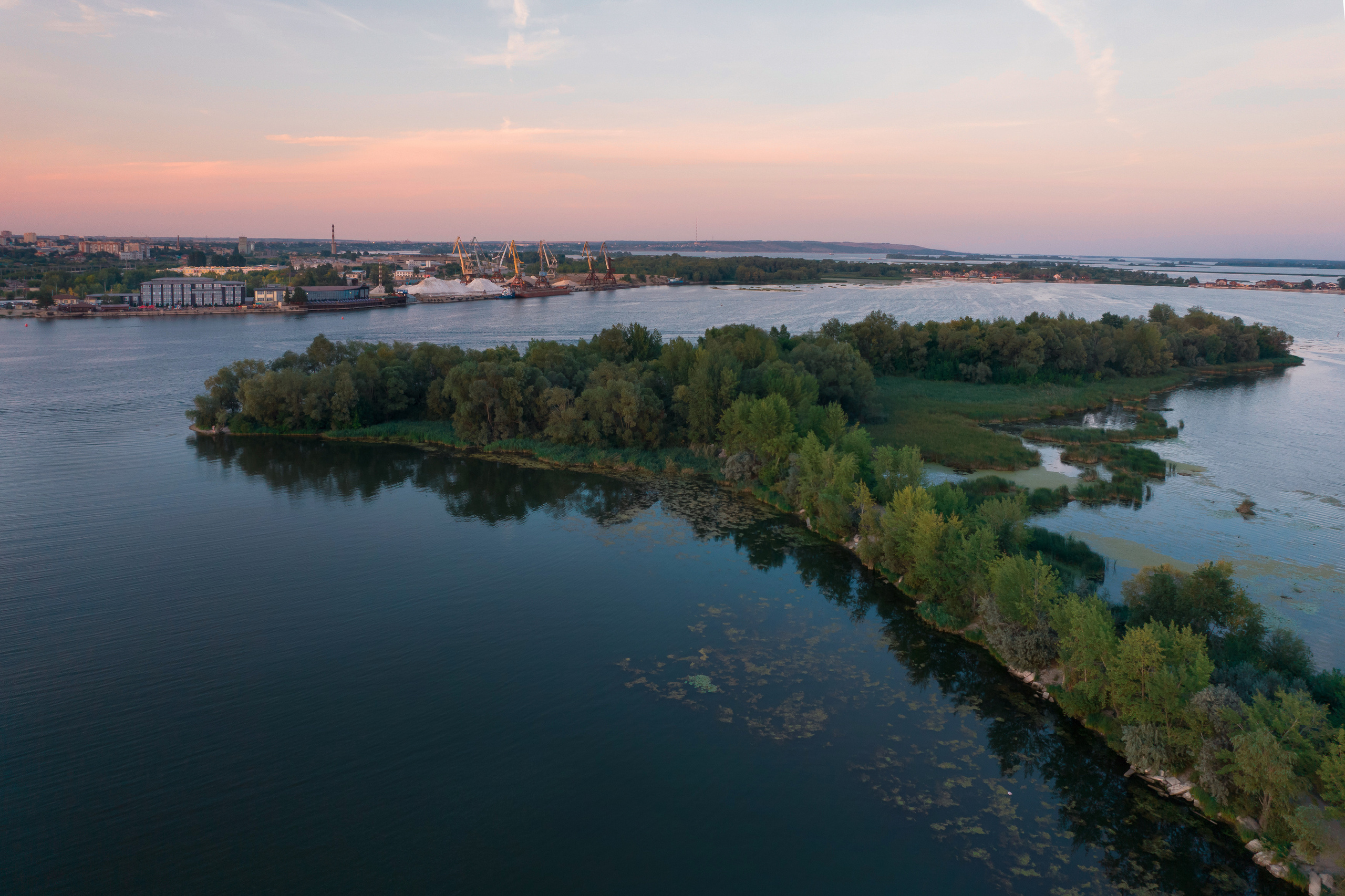 Природа, городские пейзажи. Свадебный, семейный и школьный фотограф в Сызрани Максим Баталов