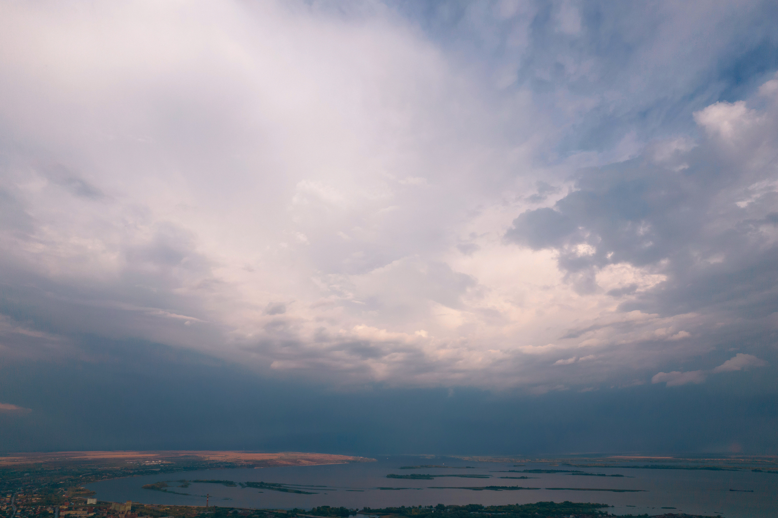 Природа, городские пейзажи. Свадебный, семейный и школьный фотограф в Сызрани Максим Баталов